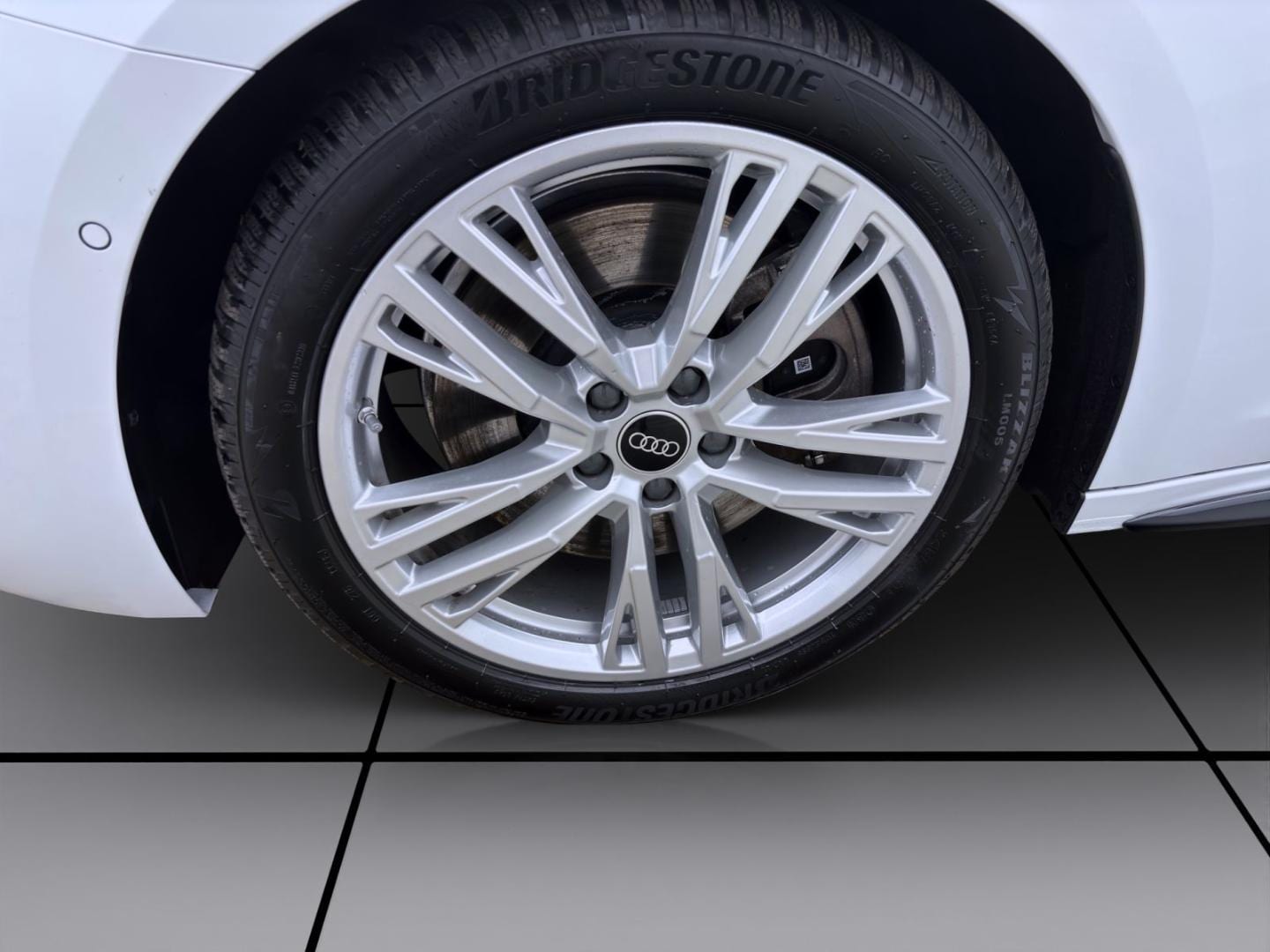 Bild über Audi A5 Avant e-hybrid e-hybrid quattro 220 kW S tronic - für weitere Informationen kontaktieren Sie den Audi Partner
