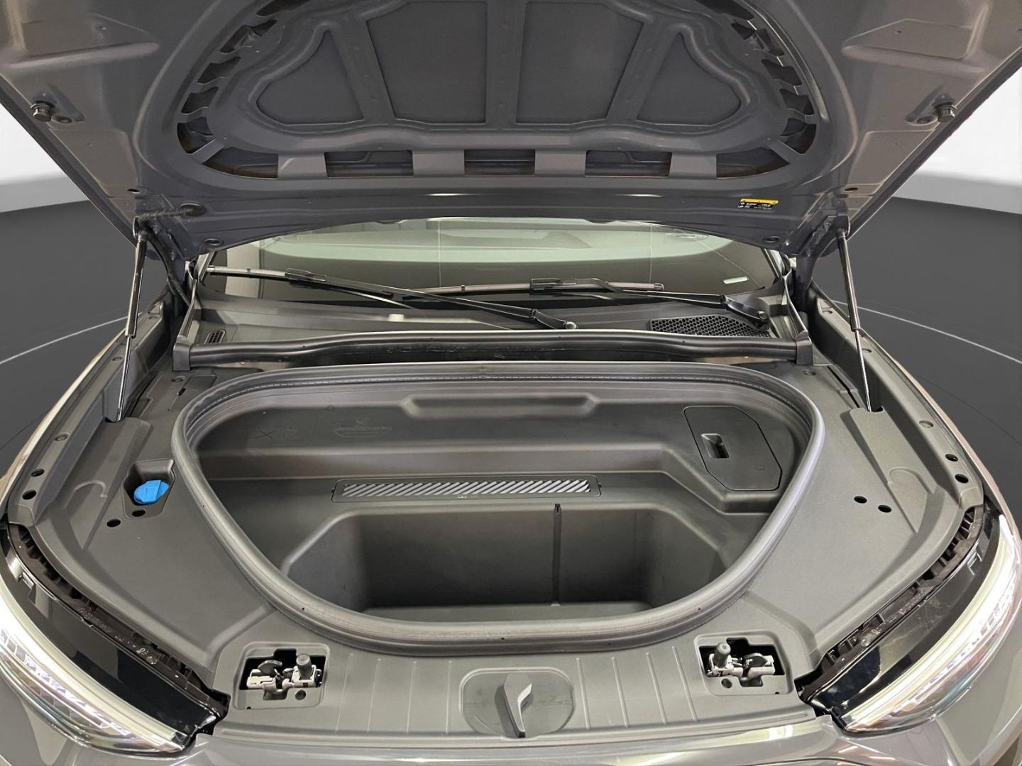 Image about Audi Q6 SUV e-tron e-tron quattro