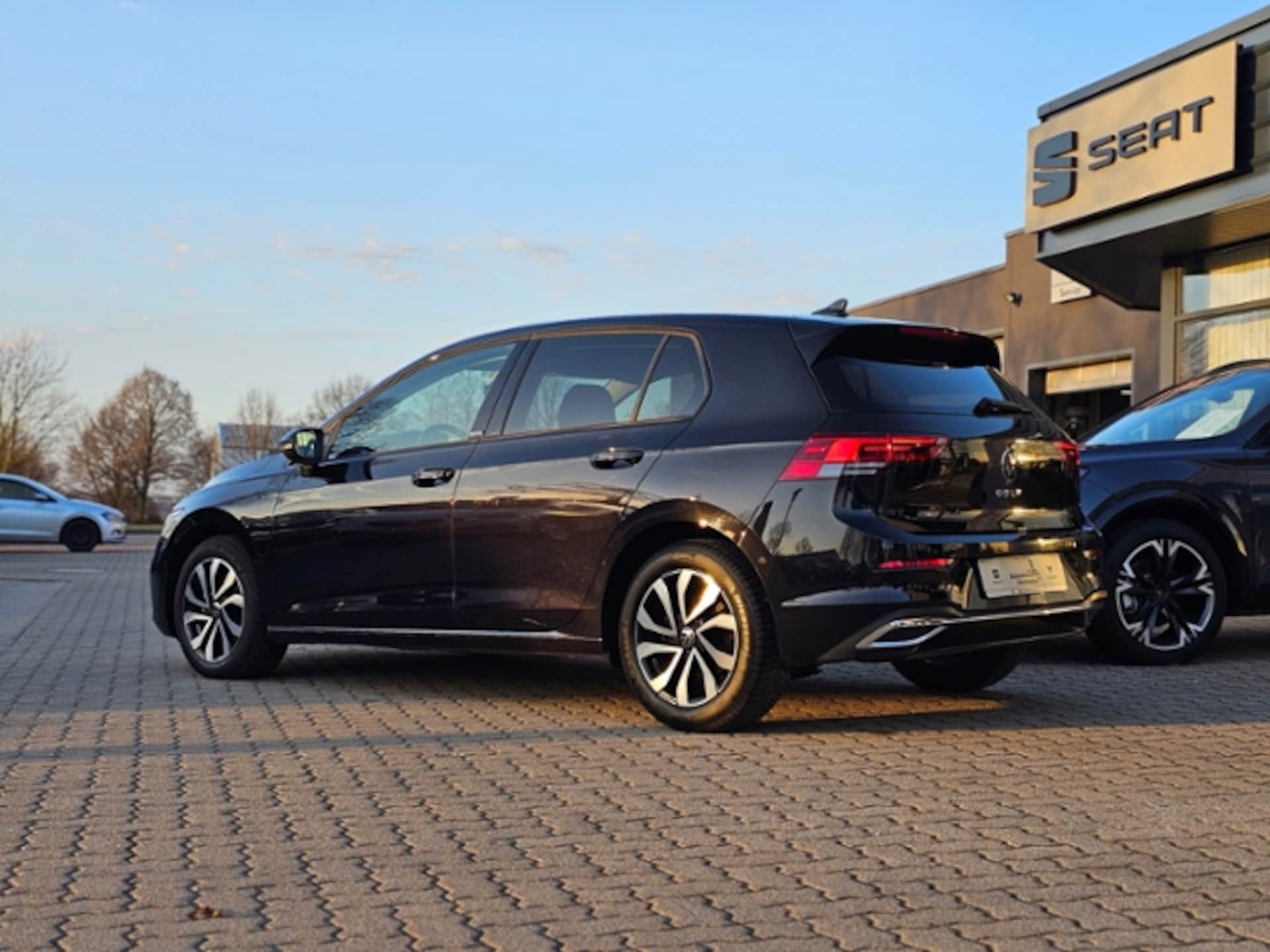 Volkswagen Golf Active