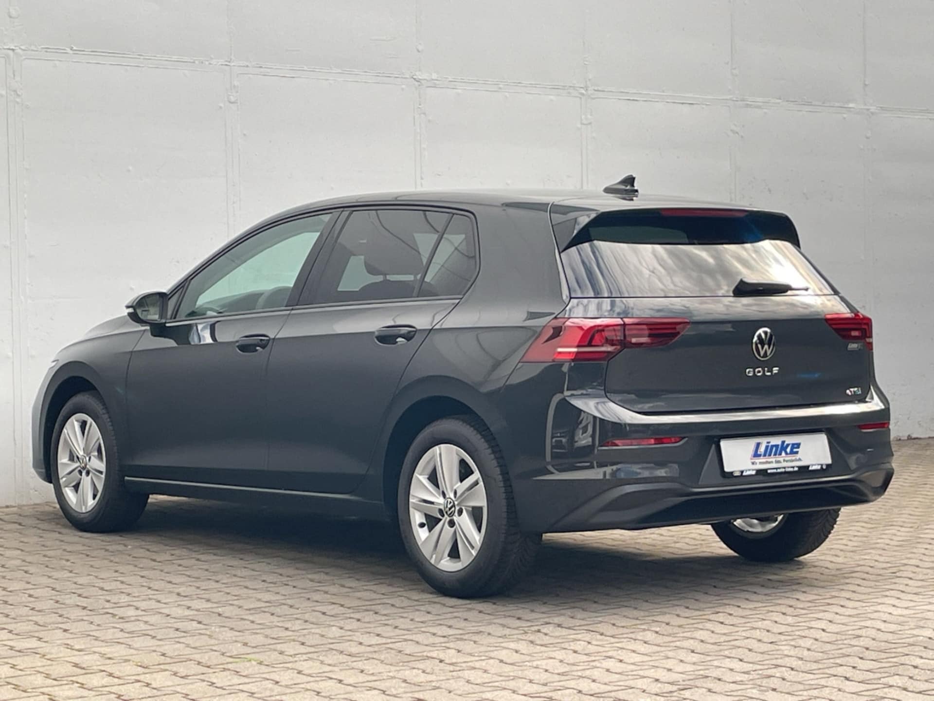 Volkswagen Golf Life