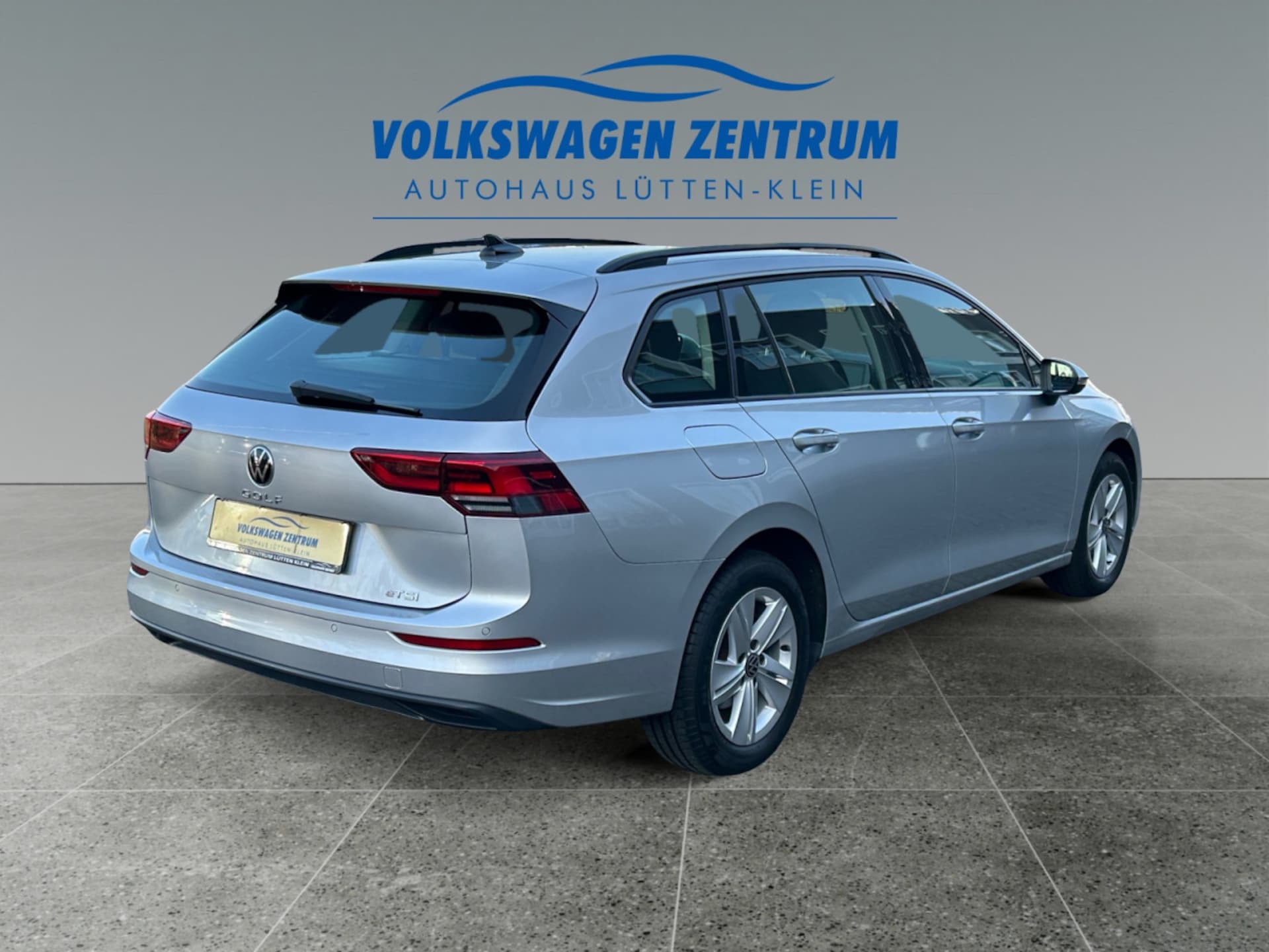 Volkswagen Golf Variant Life