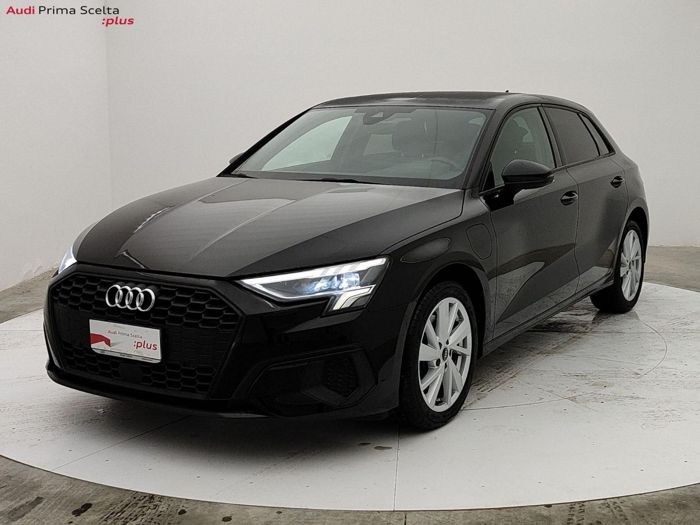 Immagine di Audi A3 Sportback TFSI e Business 40 TFSI e 150 kW (204 PS) S tronic - Vista: for more details contact your dealer