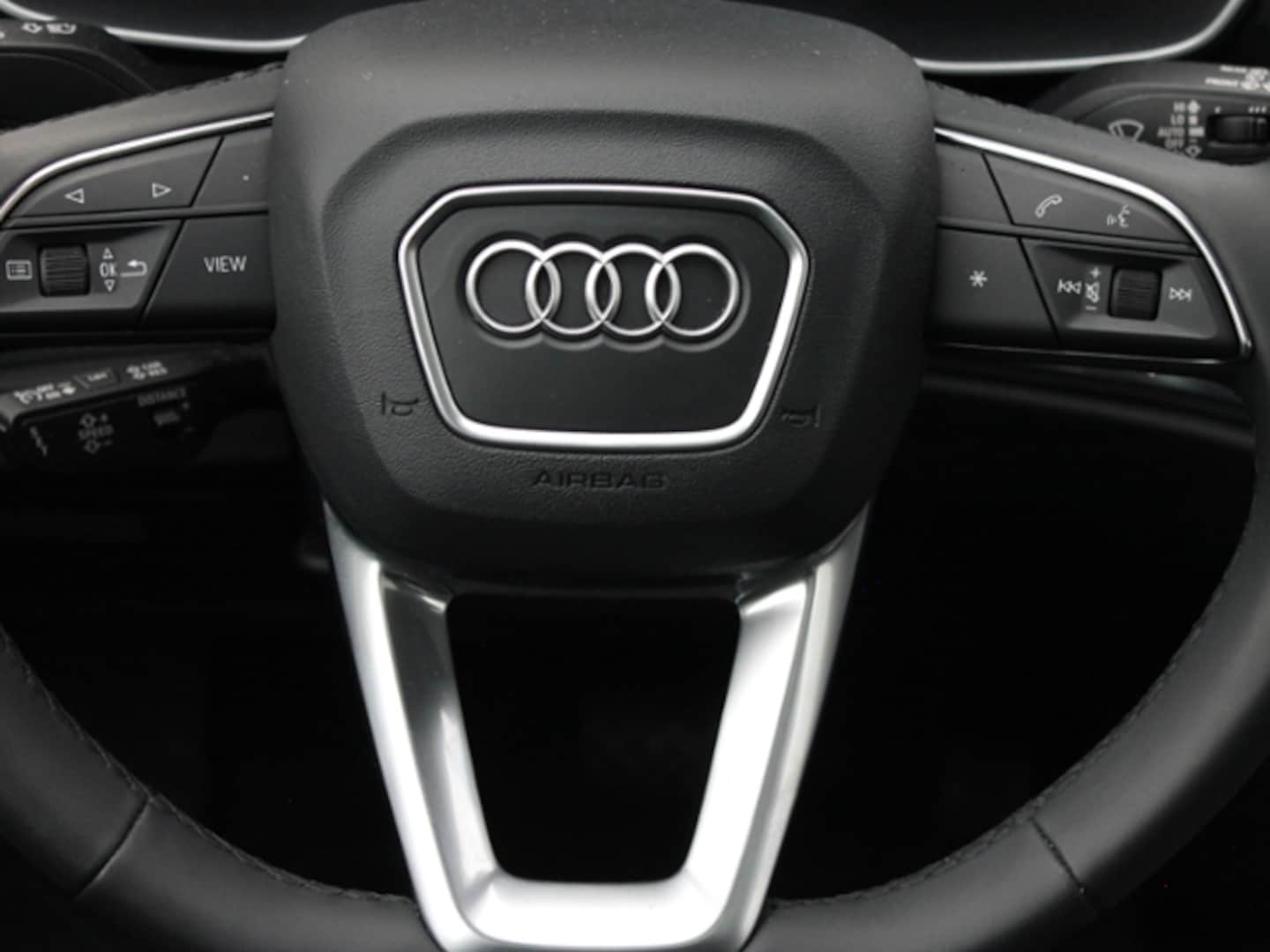 Bild über Audi Q3 Sportback S line 40 TFSI quattro S tronic - für weitere Informationen kontaktieren Sie den Audi Partner