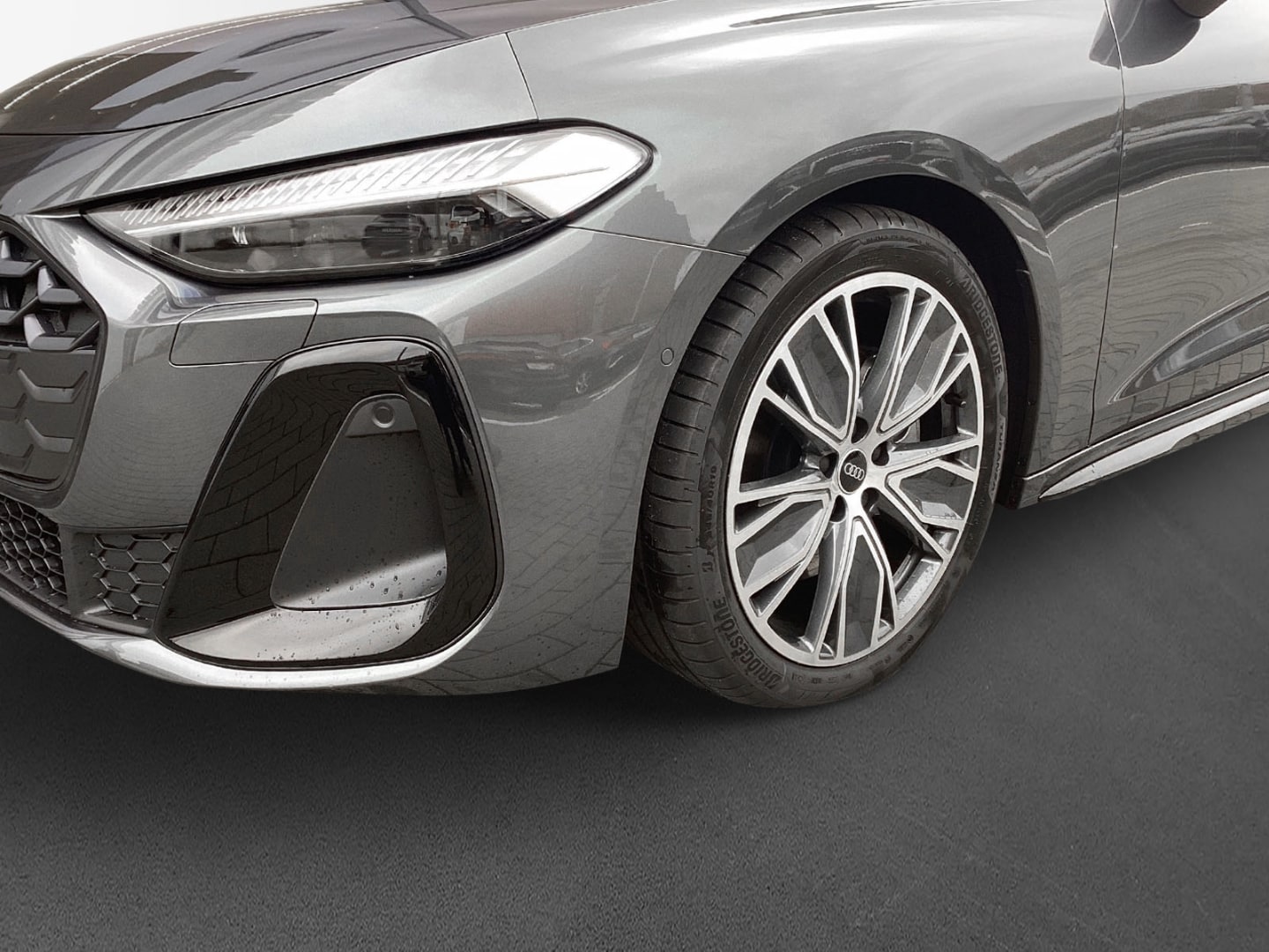 Bild über Audi A5 Avant TDI quattro 150 kW S tronic - für weitere Informationen kontaktieren Sie den Audi Partner