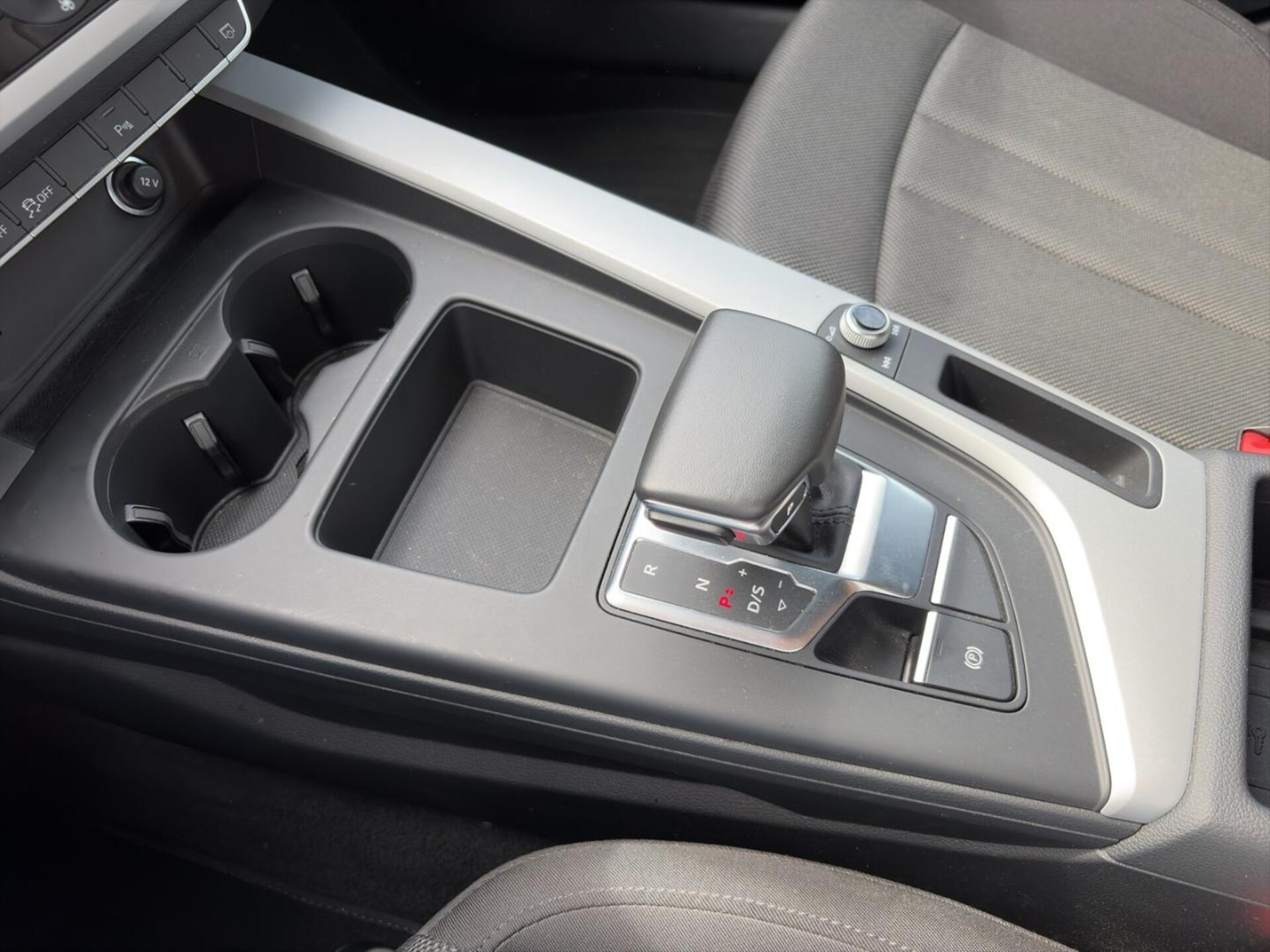 Audi A4 Avant S line