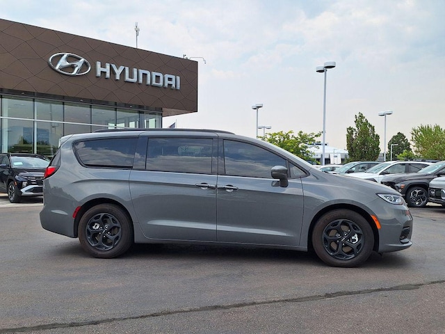 2022 Chrysler