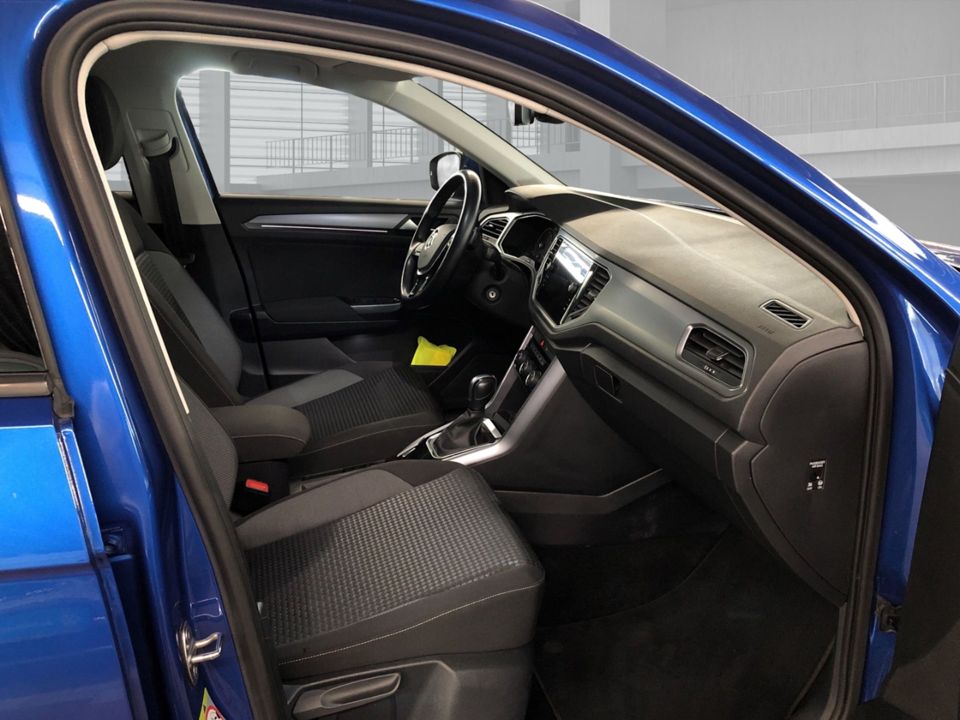 Volkswagen T-Roc Active