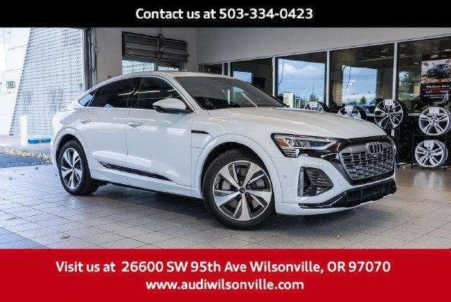 2024 Audi Q8 Sportback e-tron