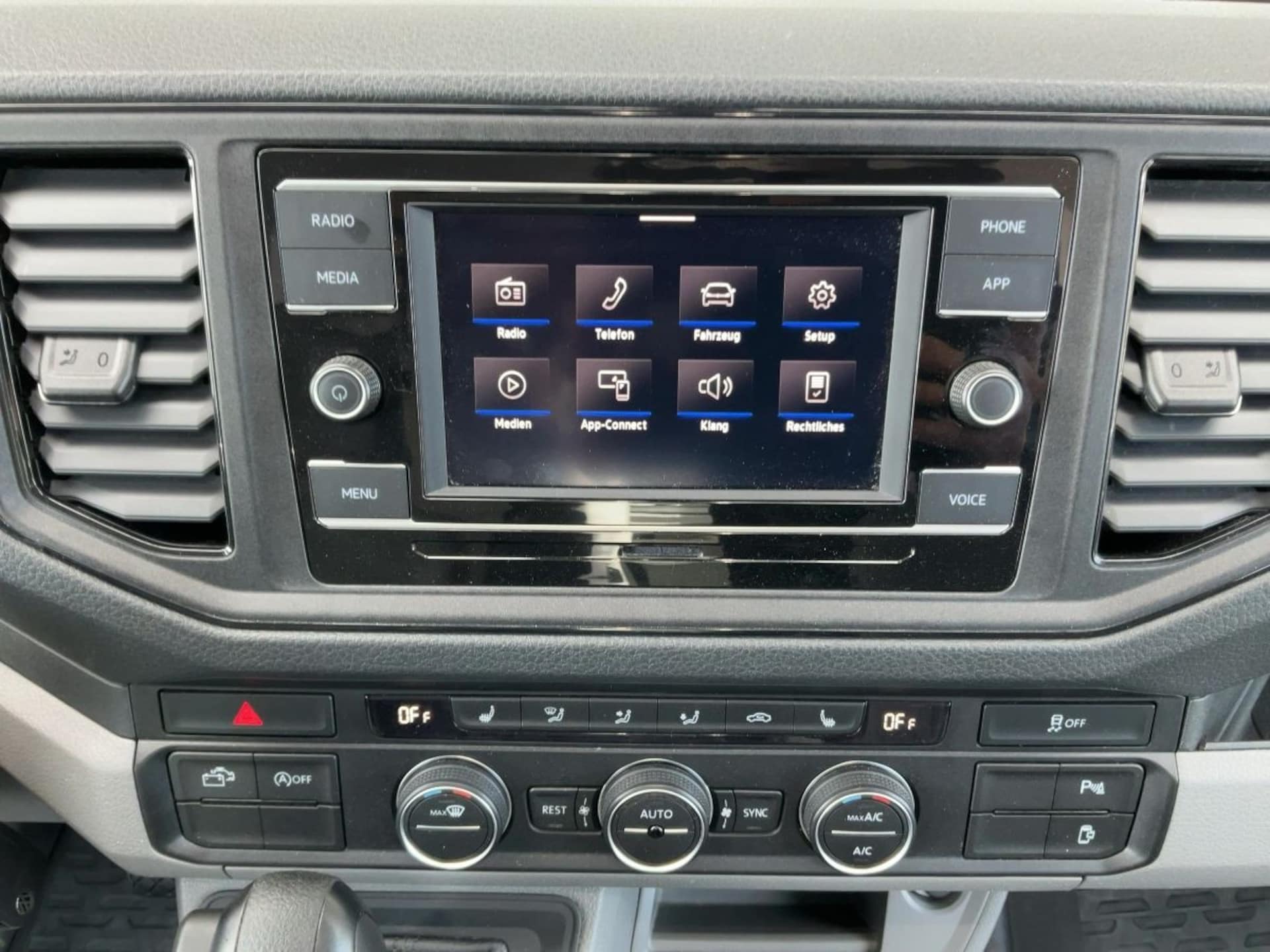 Volkswagen Grand California 600