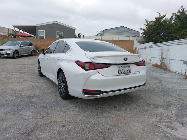 2024 Lexus ES 300h