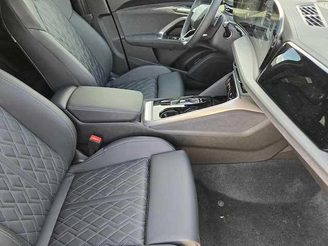2026 Audi SQ5 Sportback Premium Plus - Photo 9
