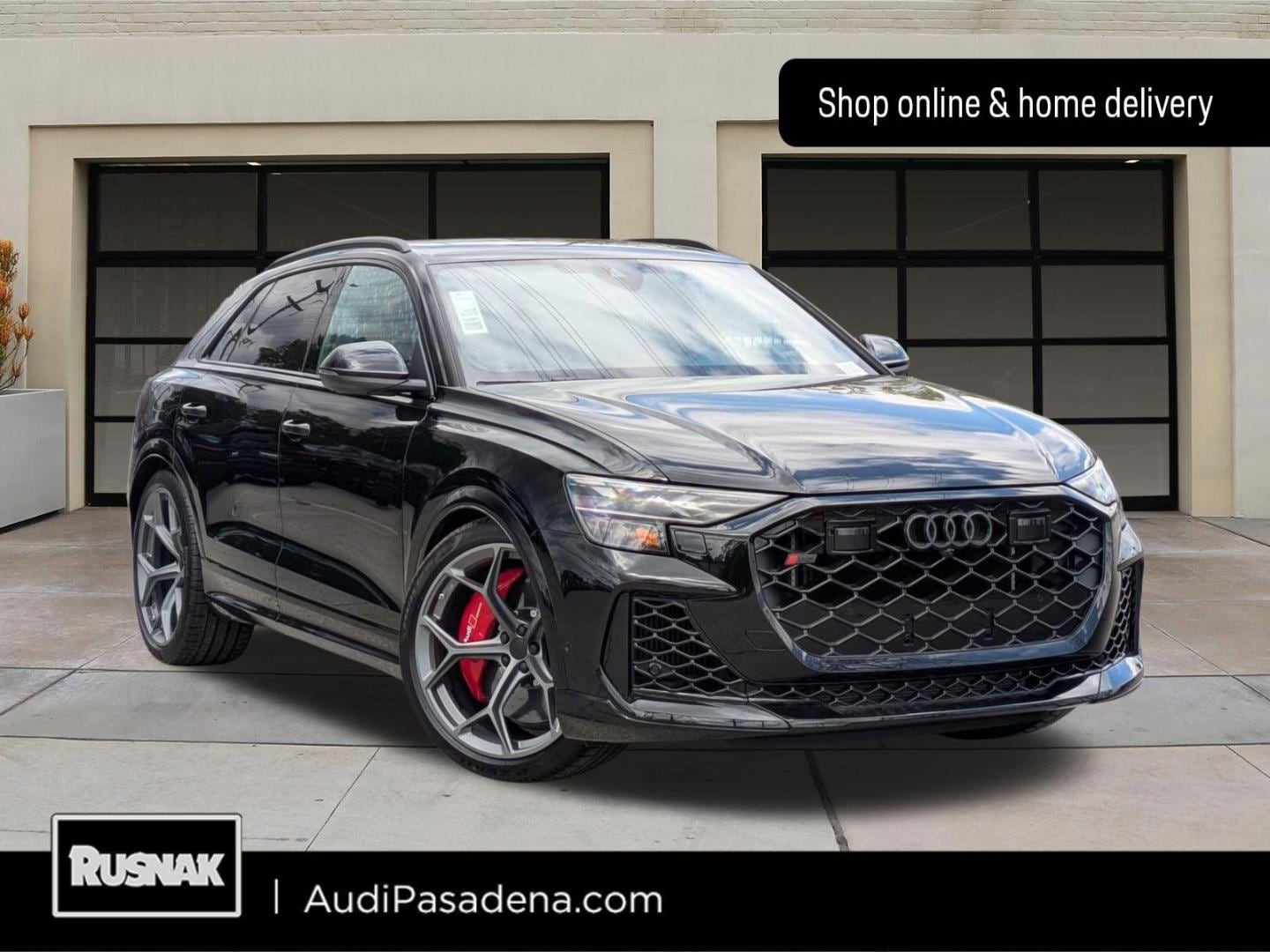 2026 Audi RS Q8 -'s photo
