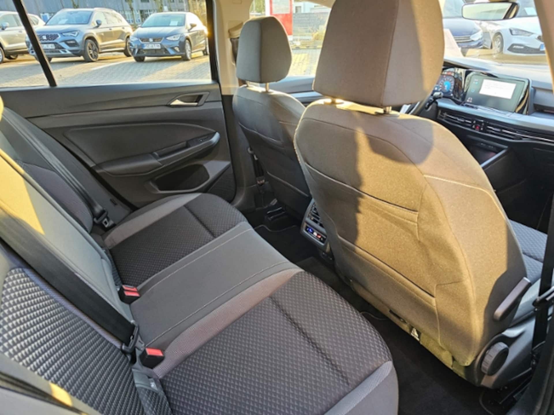 Volkswagen Golf Active