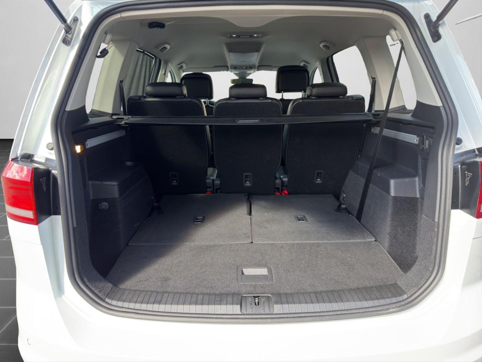 Volkswagen Touran – Bild 15