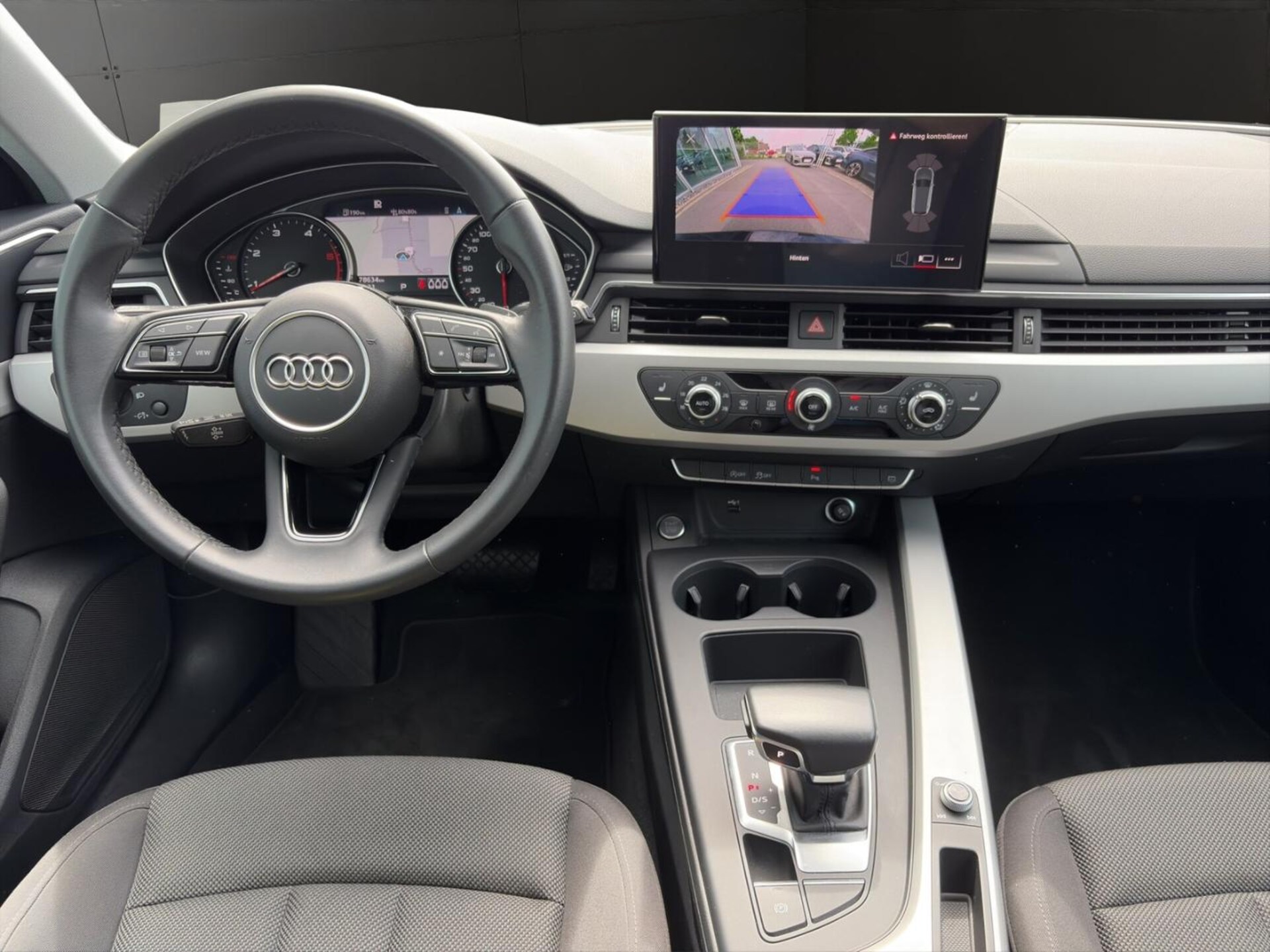 Audi A4 Avant S line