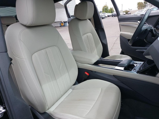 2024 Audi Q8 Sportback e-tron Premium Plus - Photo 10