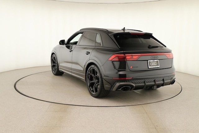 2026 Audi RS Q8 SUV performance