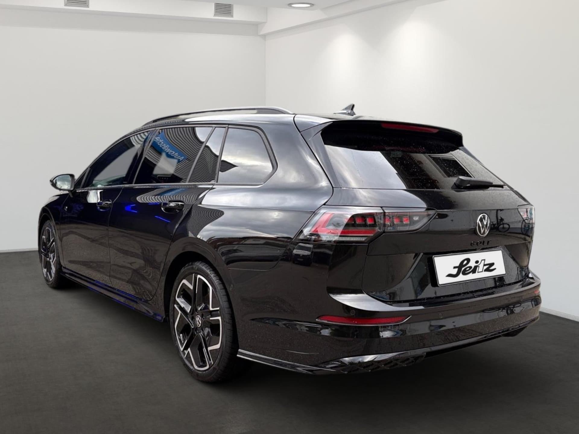 Volkswagen Golf Variant R-Line
