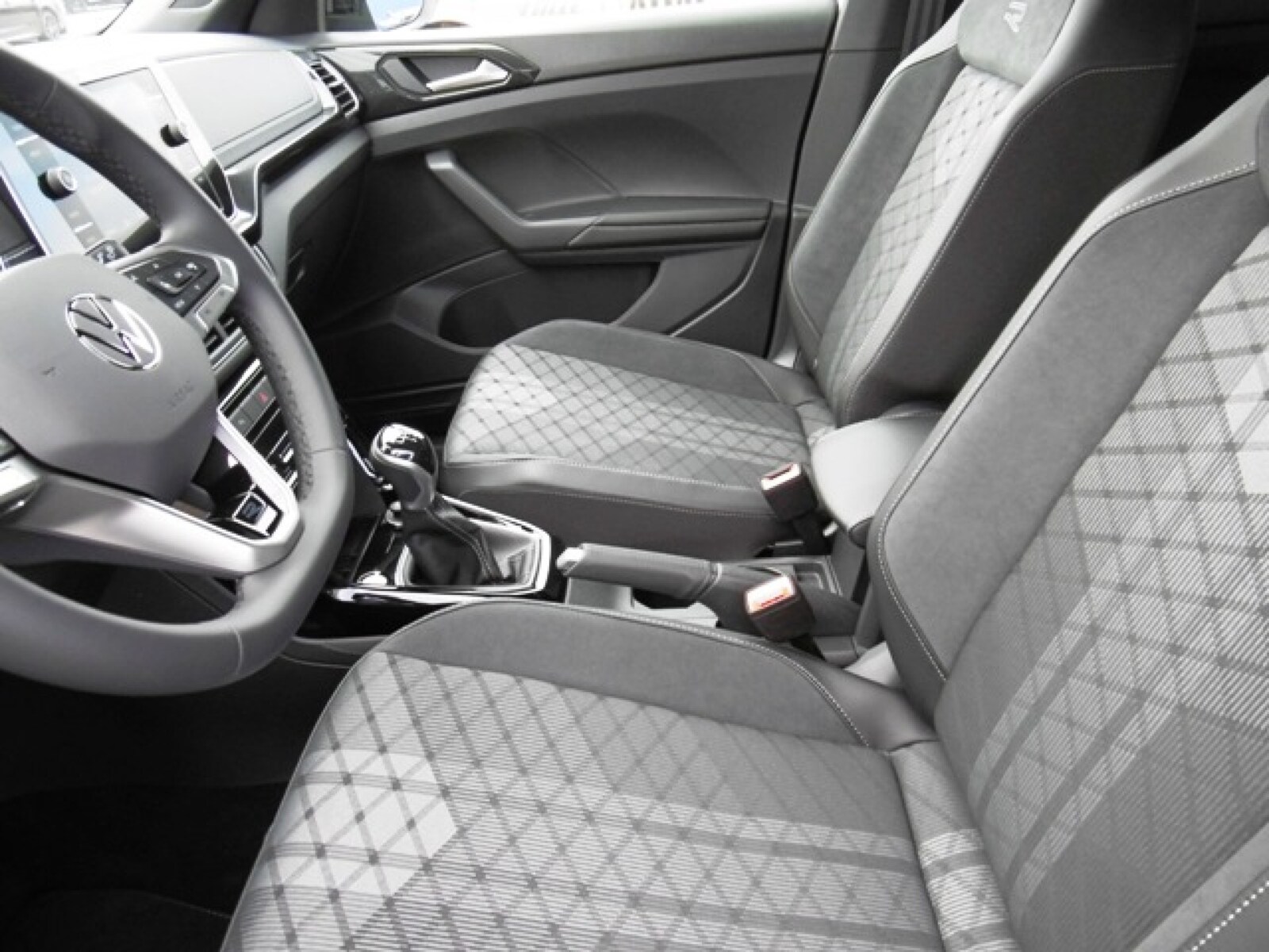 Volkswagen T-Cross – Bild 7