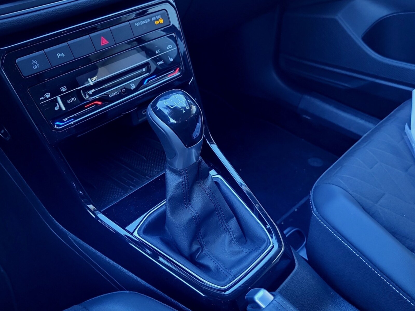 Volkswagen T-Cross – Bild 13