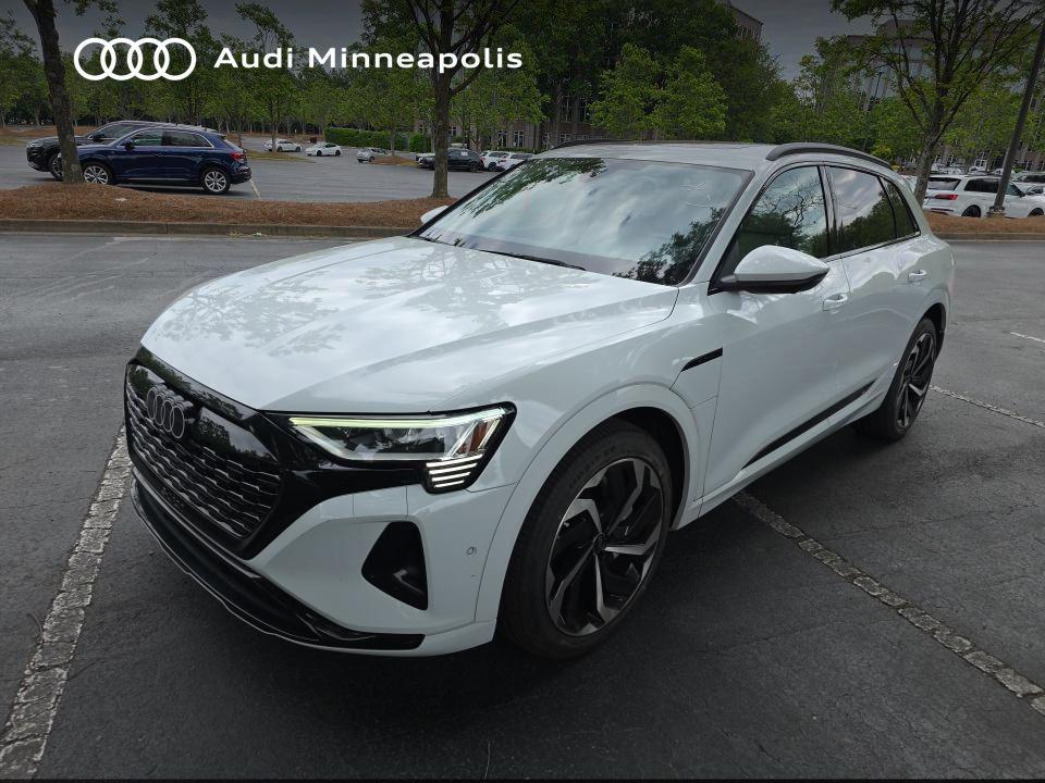 2024 Audi Q8 e-tron 55 114 kWh Premium Plus quattro's photo