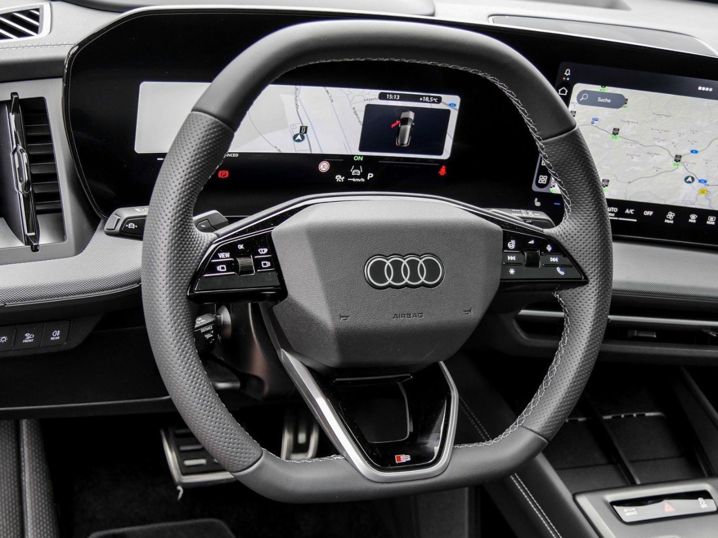 Bild über Audi Q4 SUV e-tron e-tron quattro 220 kW - für weitere Informationen kontaktieren Sie den Audi Partner