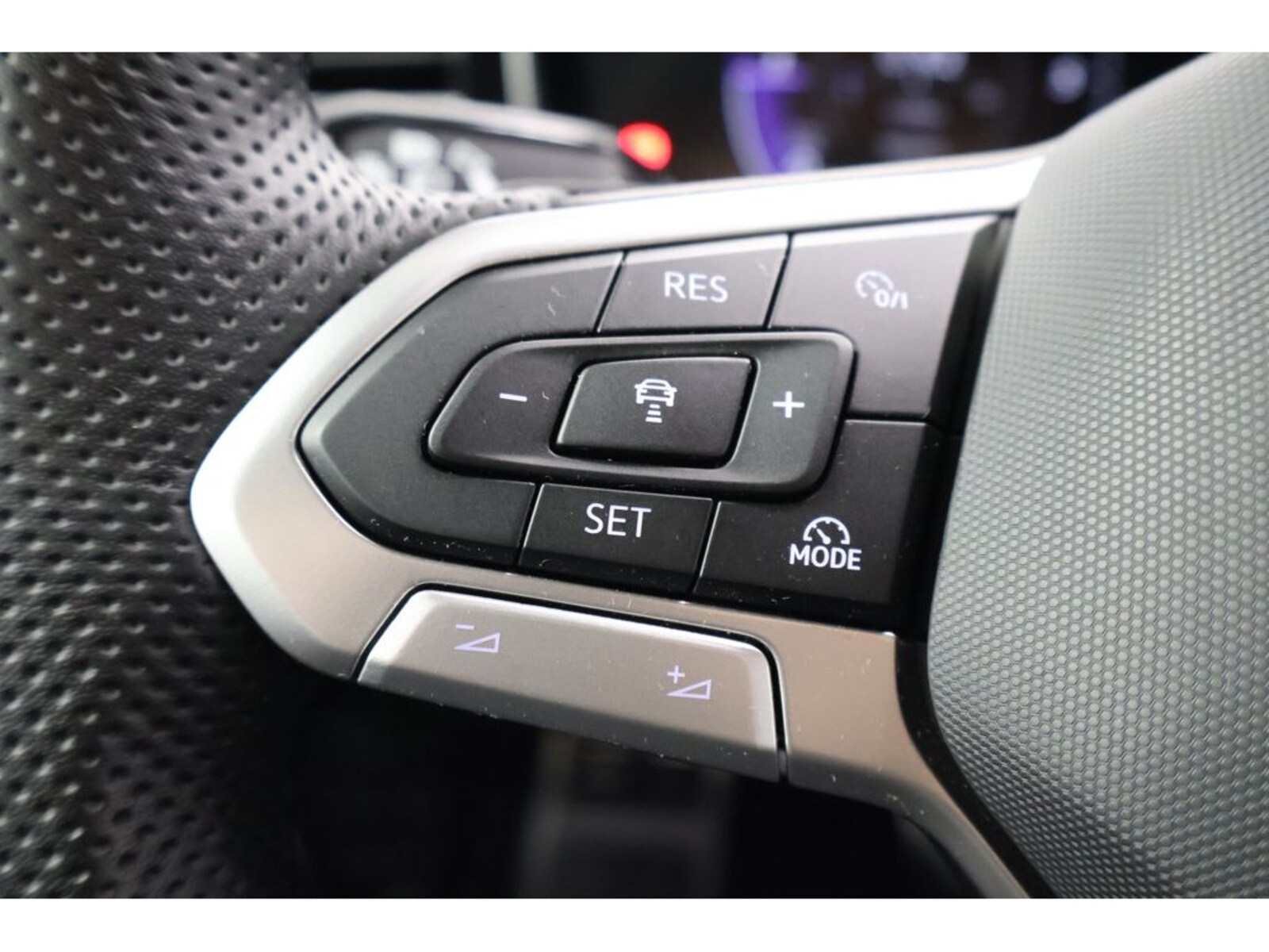 Volkswagen Touareg – Bild 18