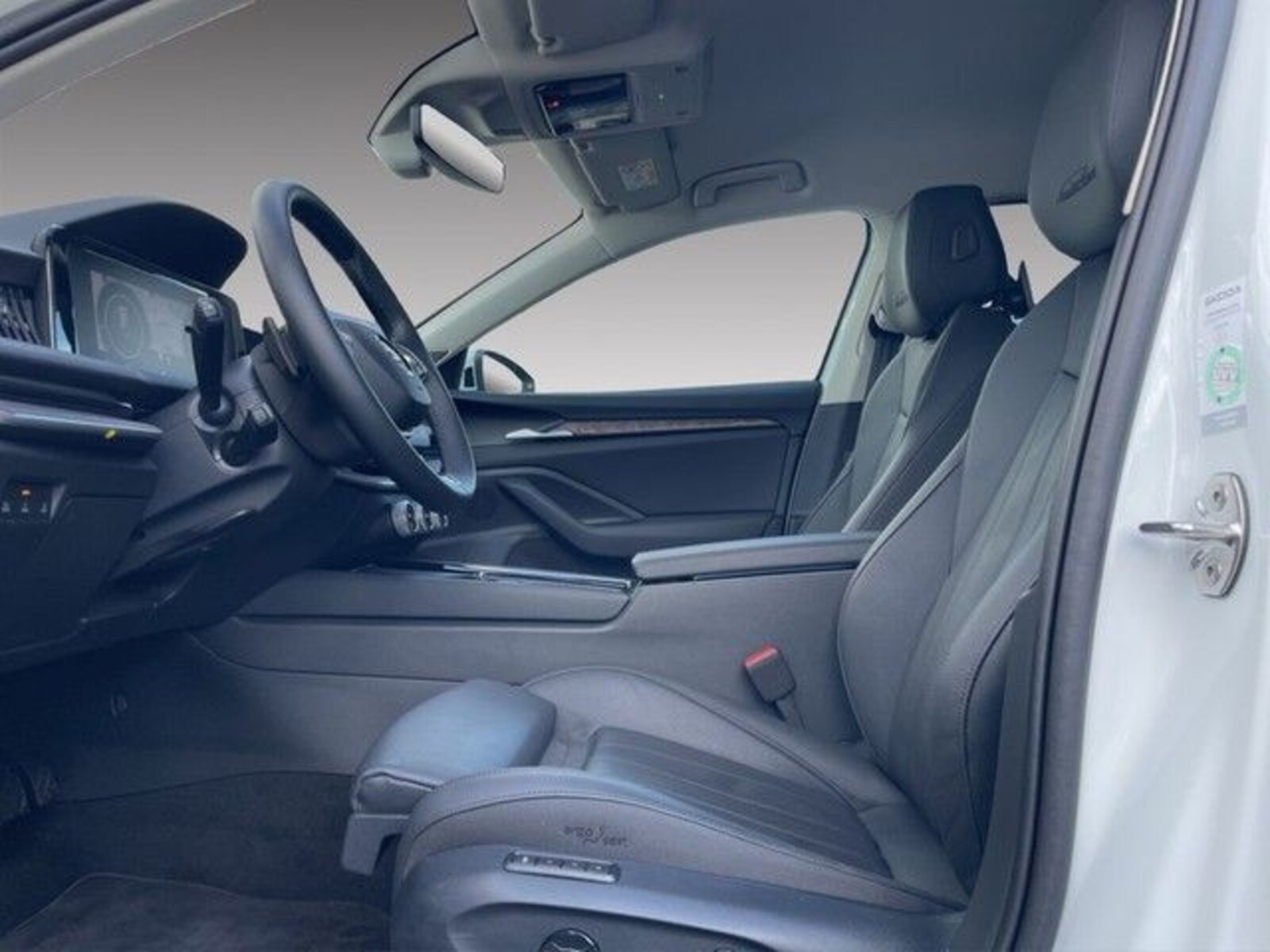 Škoda Superb Combi – Bild 10