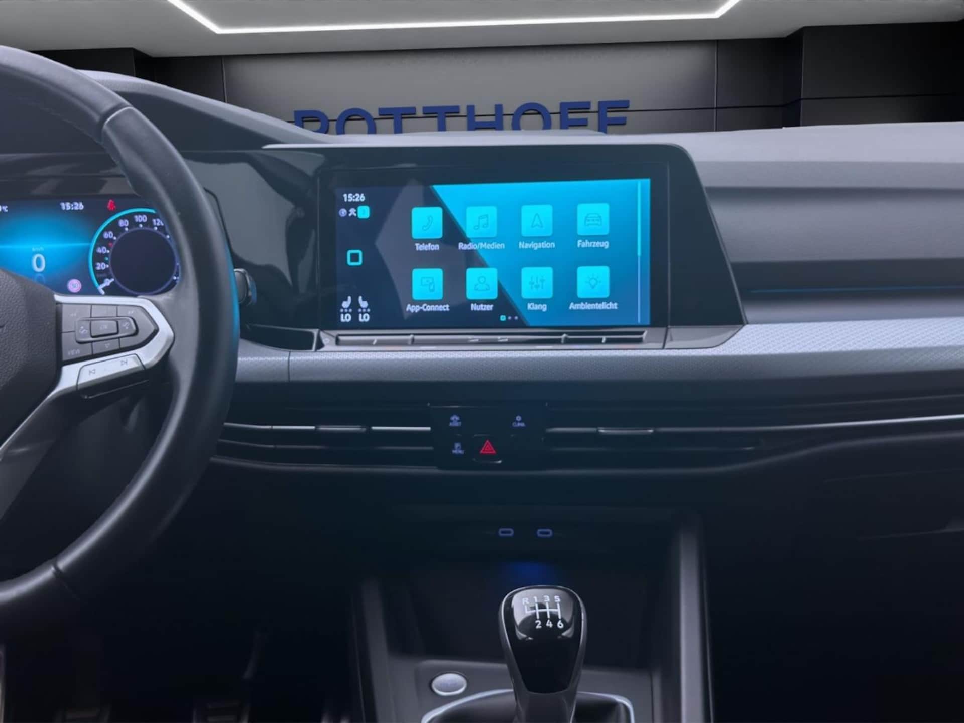 Volkswagen Golf Life