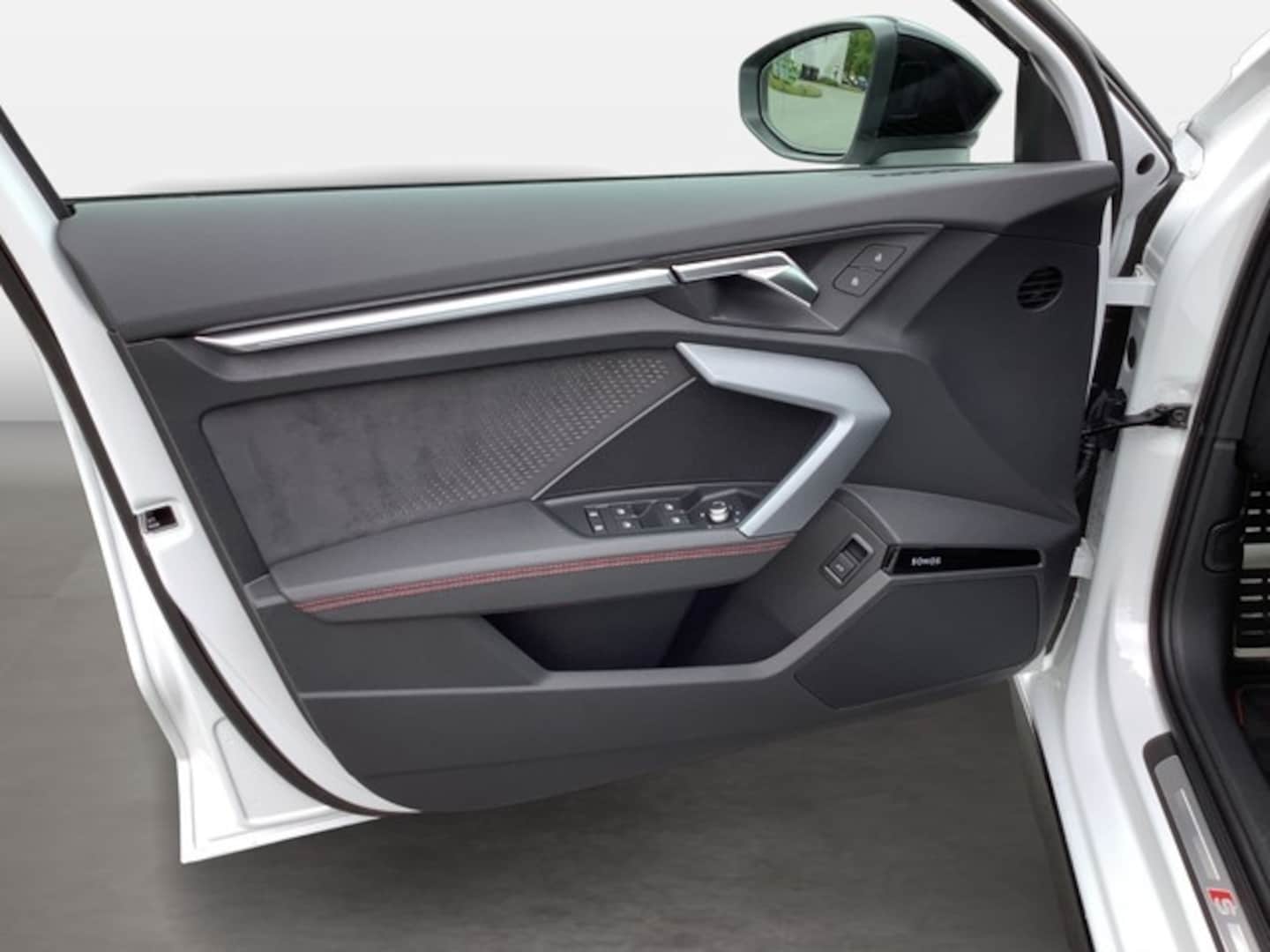 Bild über Audi S3 Sportback TFSI quattro S tronic - für weitere Informationen kontaktieren Sie den Audi Partner