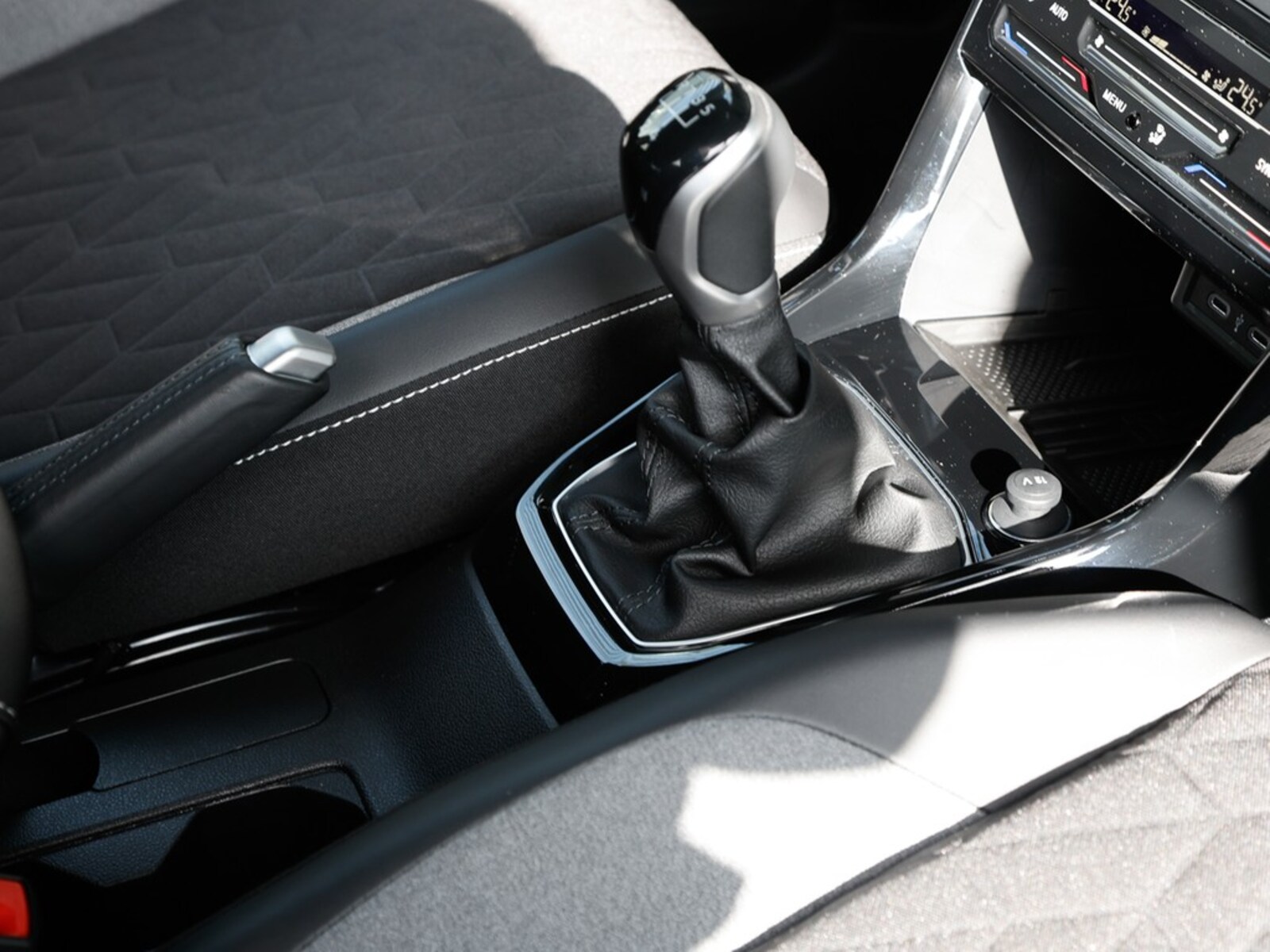 Volkswagen T-Cross – Bild 11