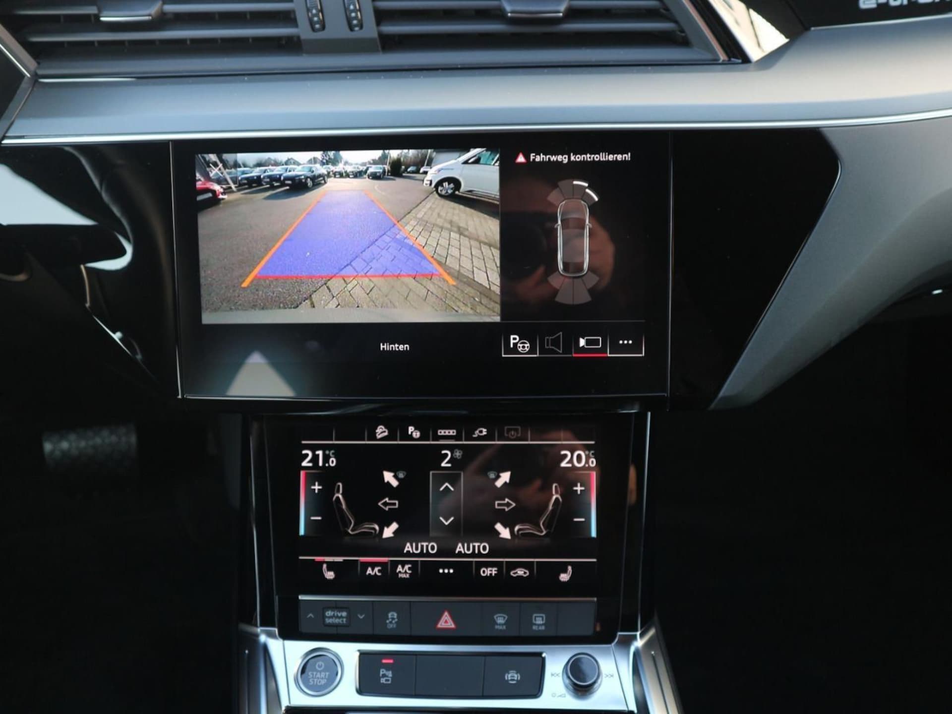 Audi Q8 Sportback e-tron Advanced