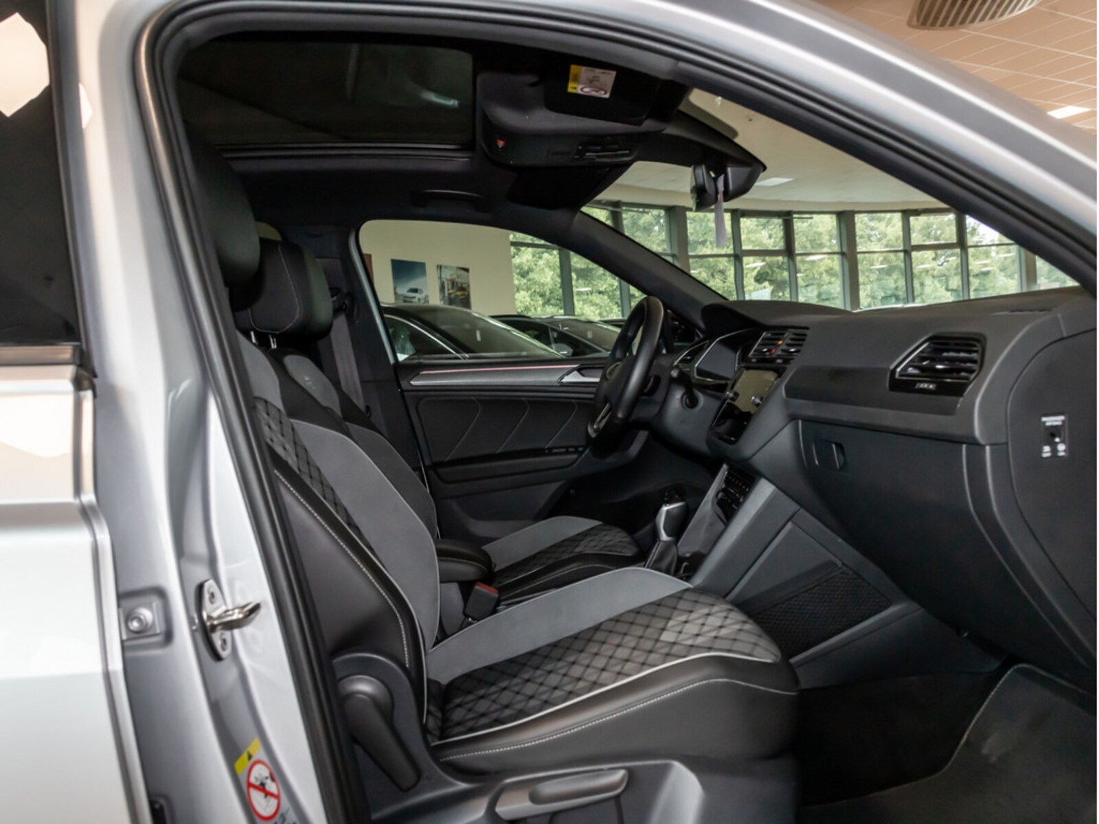 Volkswagen Tiguan – Bild 9