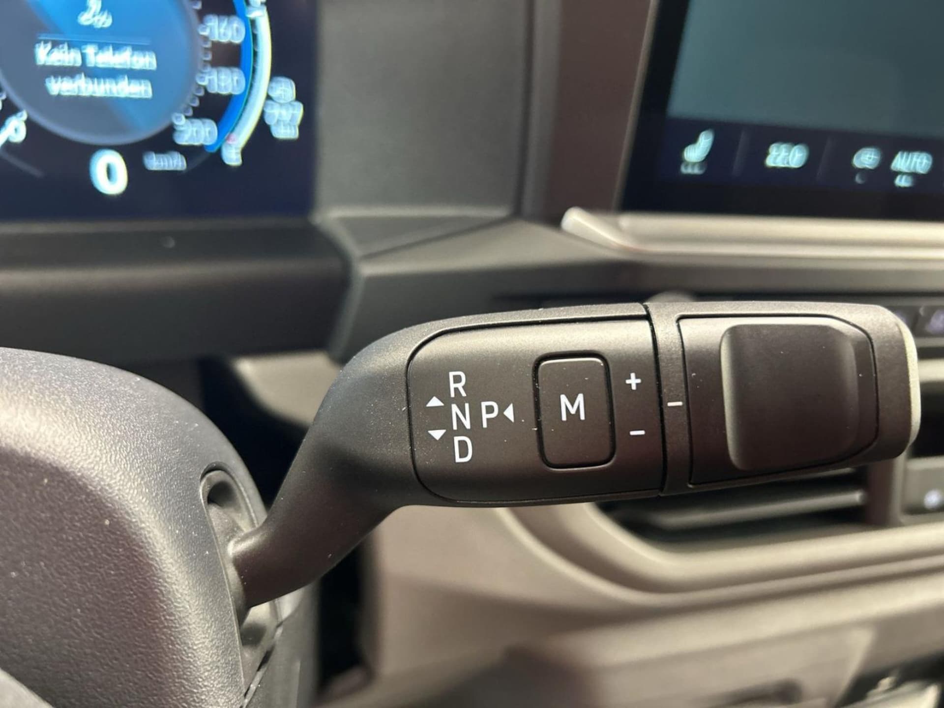 Volkswagen Transporter Kasten langer Radstand