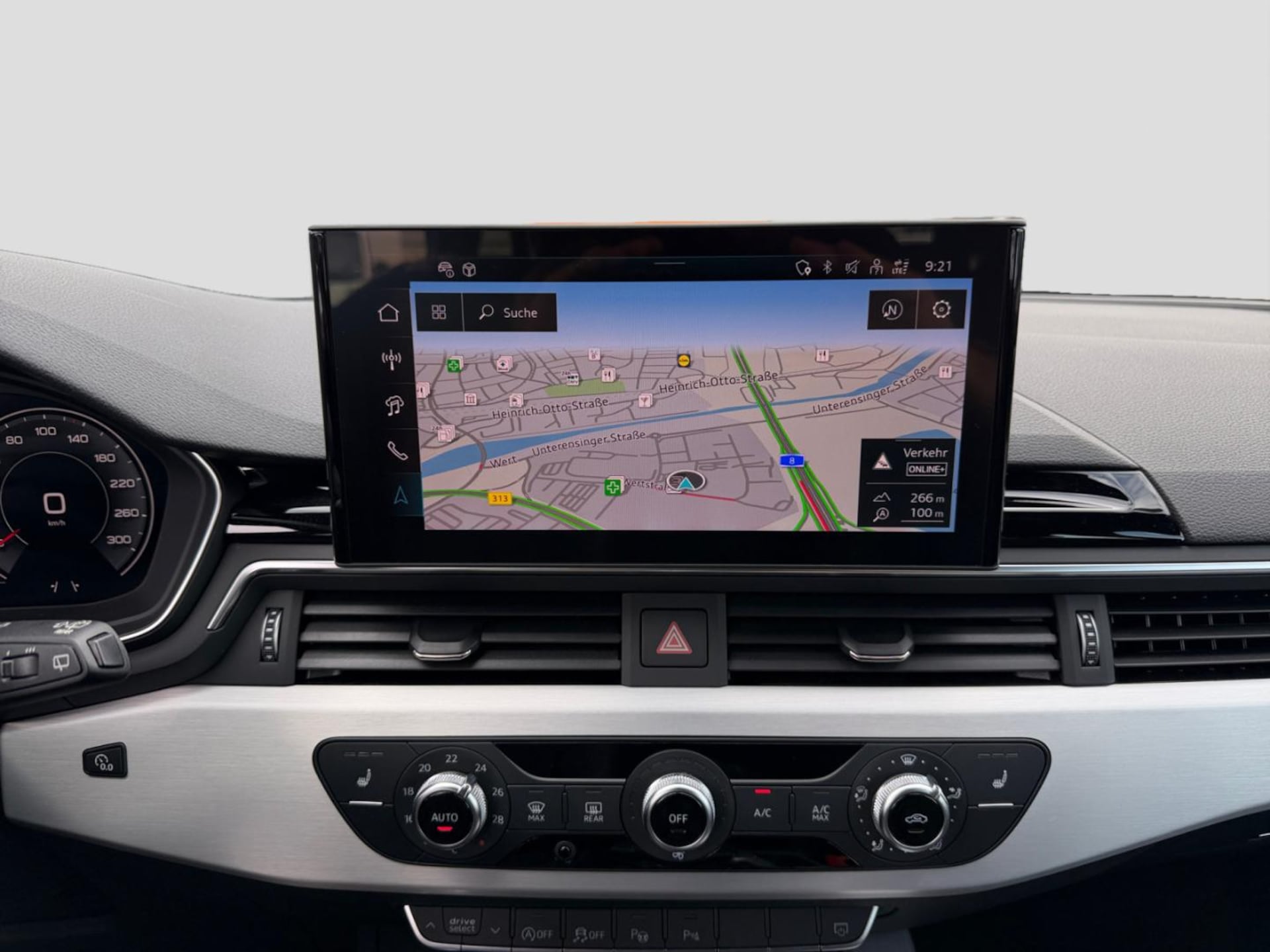 Audi A4 Avant S line