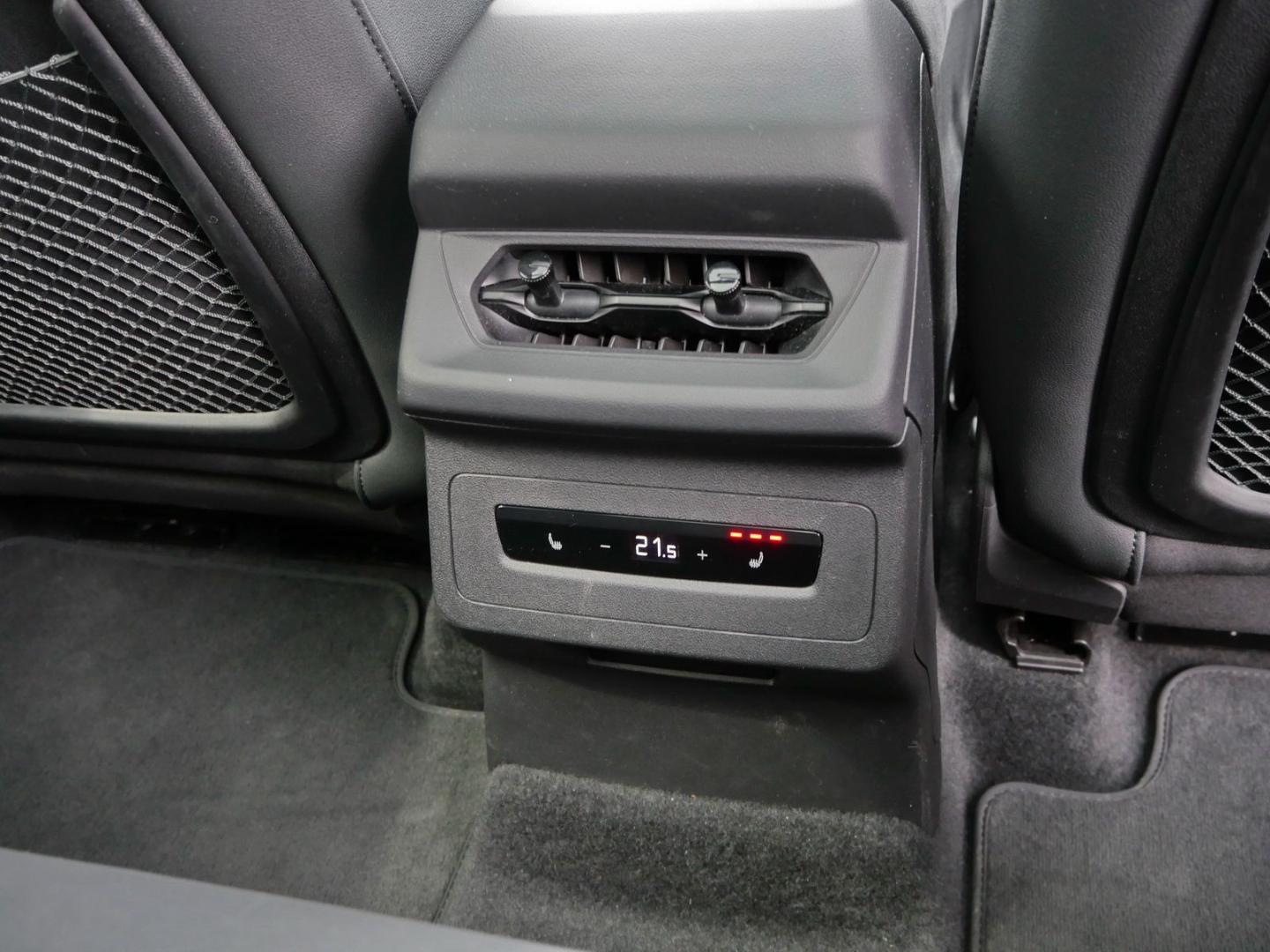 Image about Audi Q6 SUV e-tron 55 e-tron quattro 285 kW