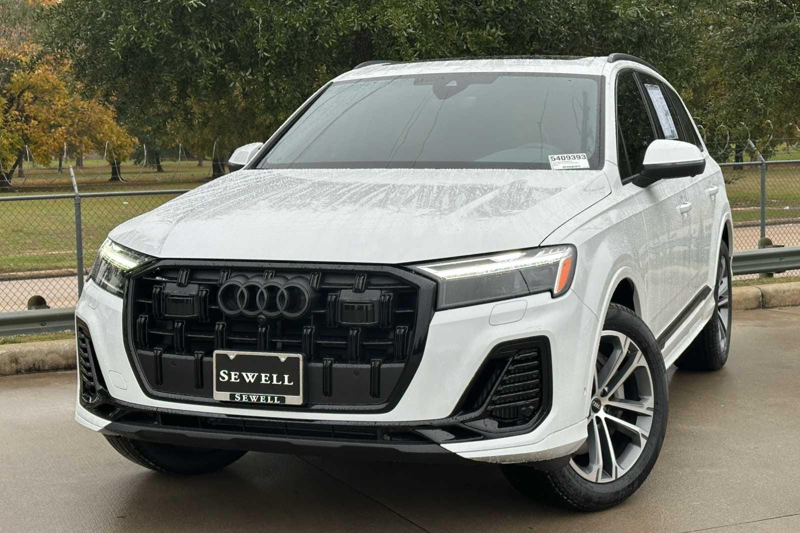 2026 Audi Q7 55 Premium quattro Tiptronic's photo