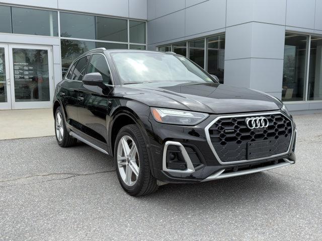 2024 Audi Q5 55 e Premium Plus's photo
