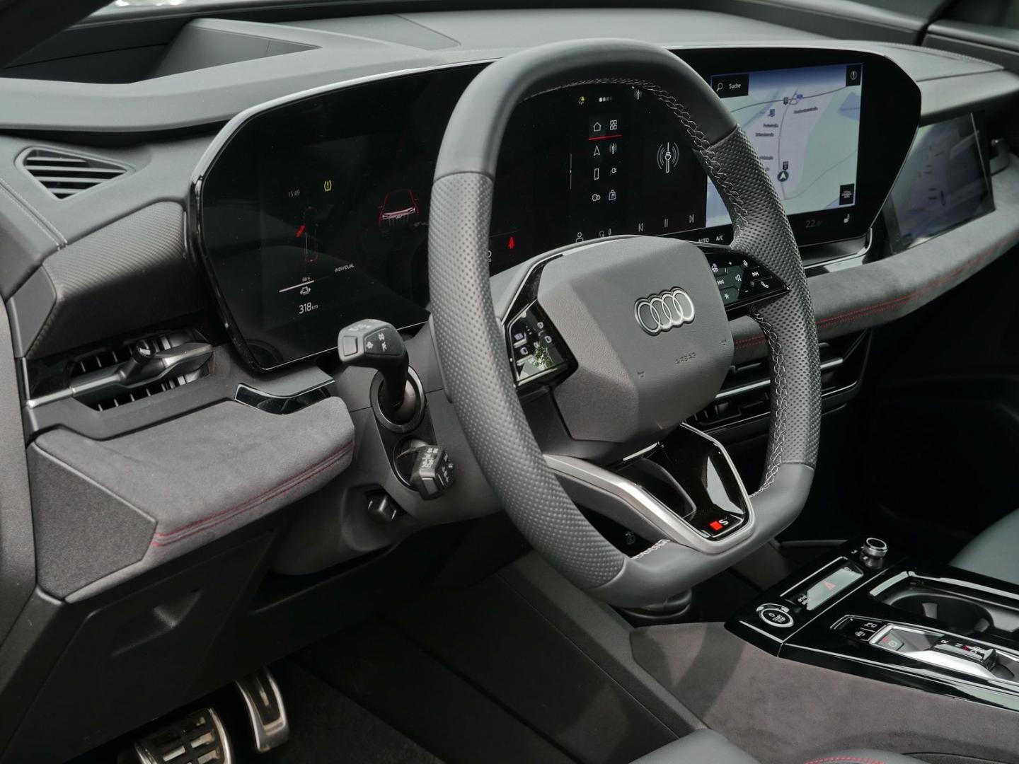 Image about Audi Q6 SUV e-tron 55 e-tron quattro 285 kW