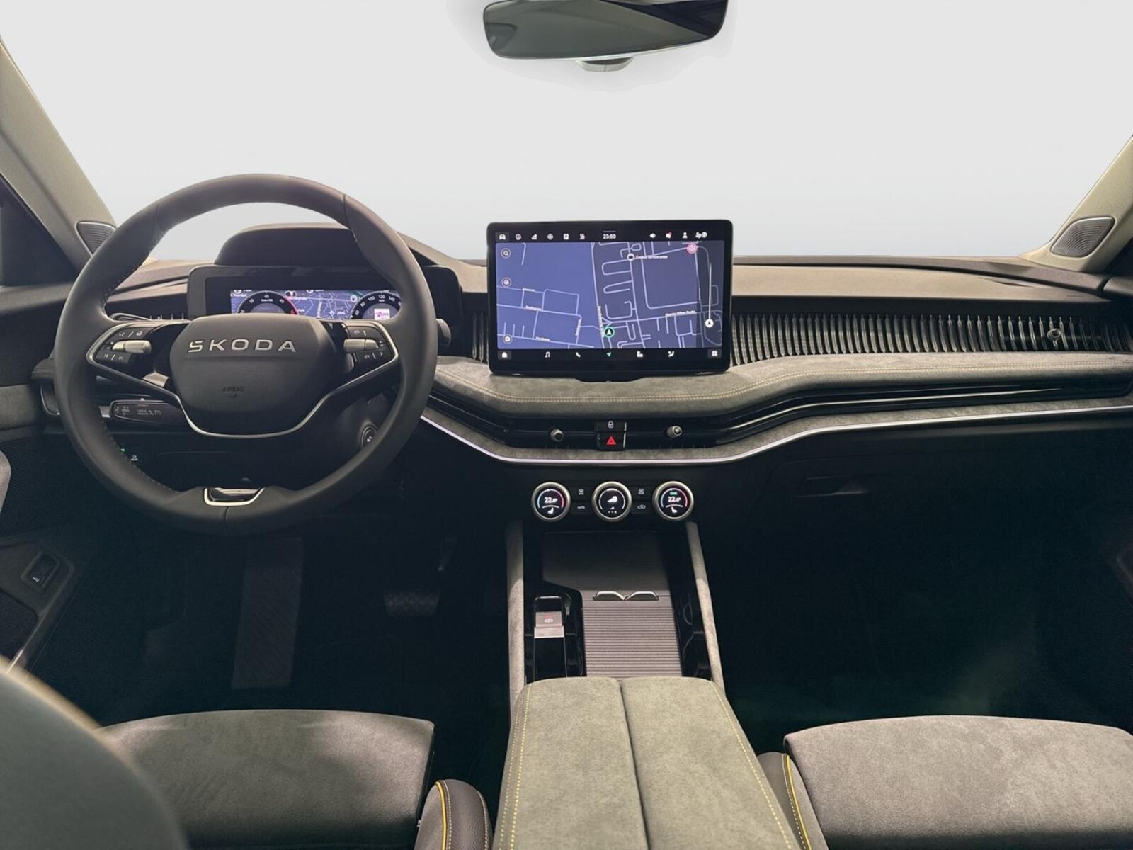 Škoda Superb Combi – Bild 9