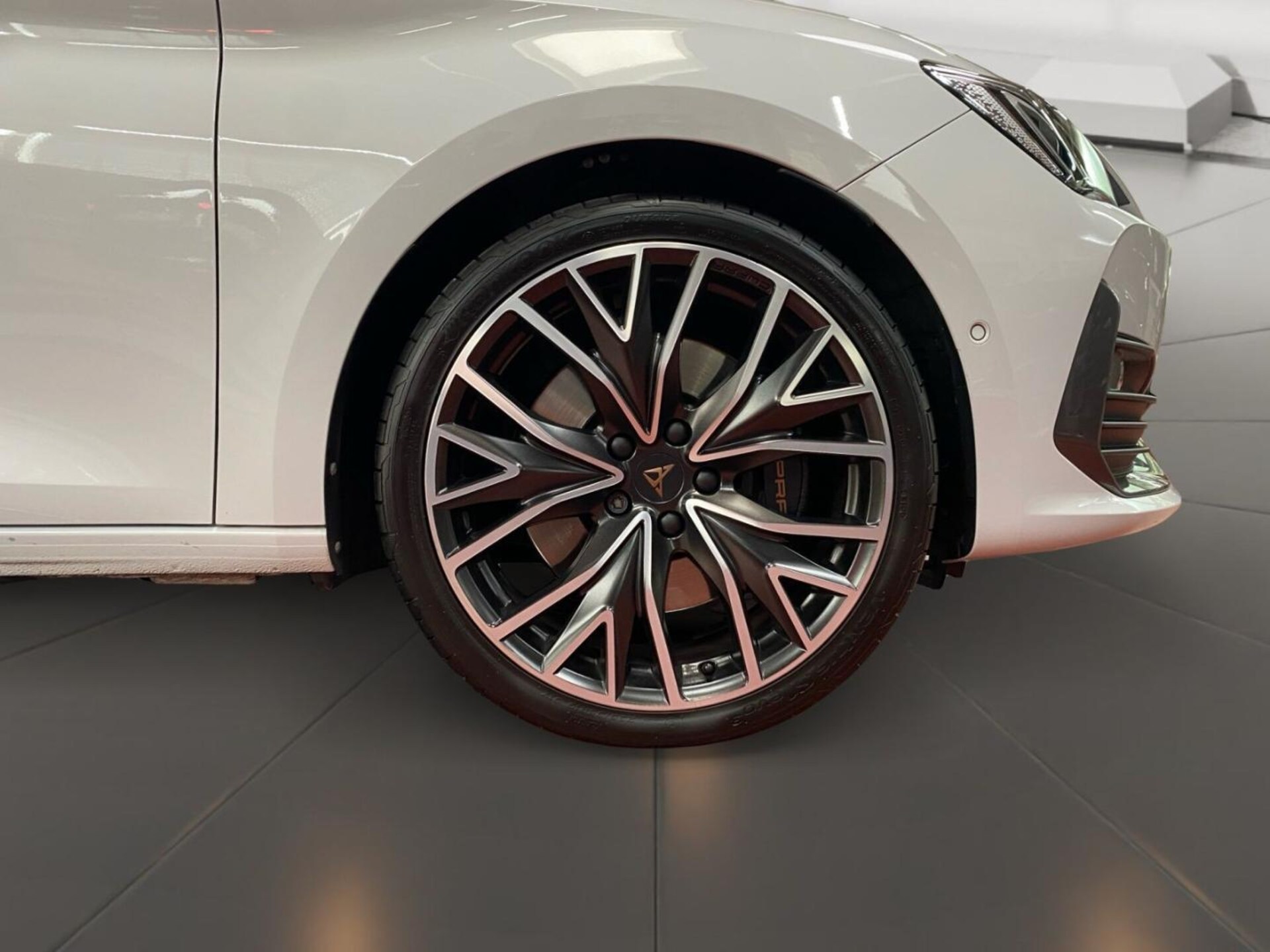CUPRA Leon