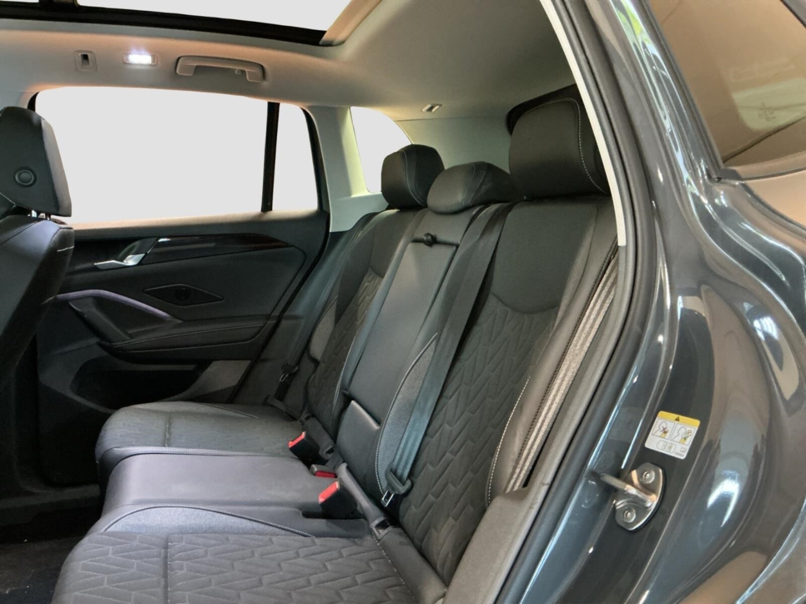 Volkswagen Tiguan – Bild 11