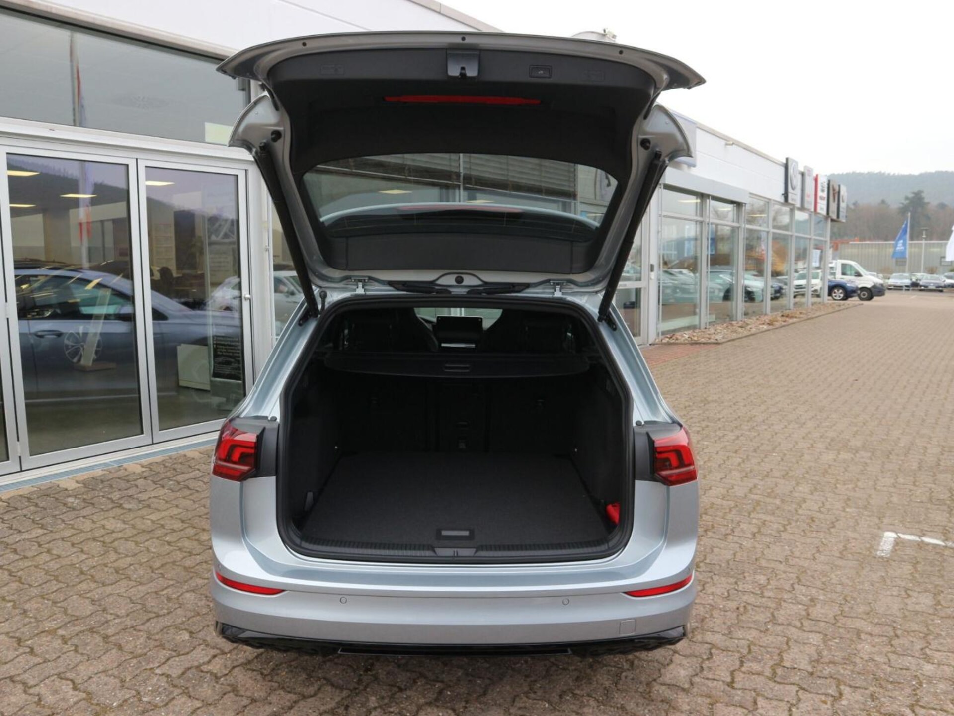 Volkswagen Golf Variant R-Line