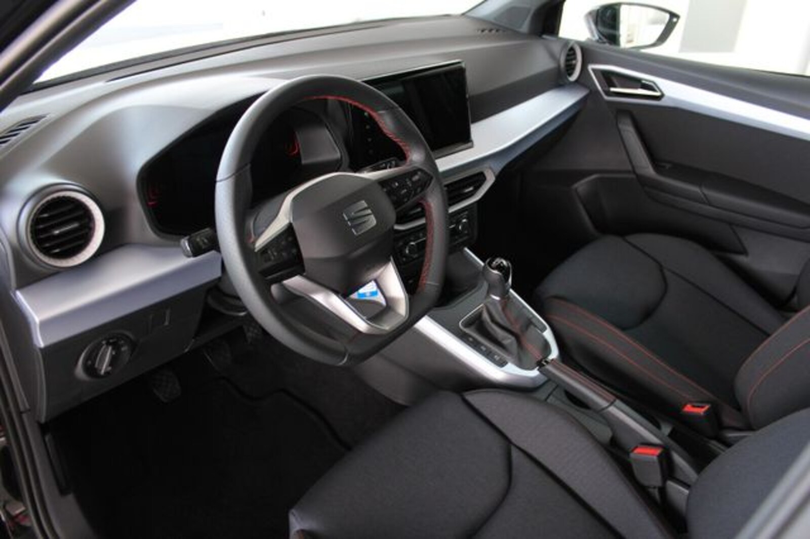SEAT Arona – Bild 8