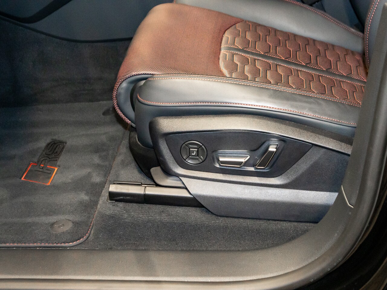 Image about Audi RS Q8 SUV quattro tiptronic