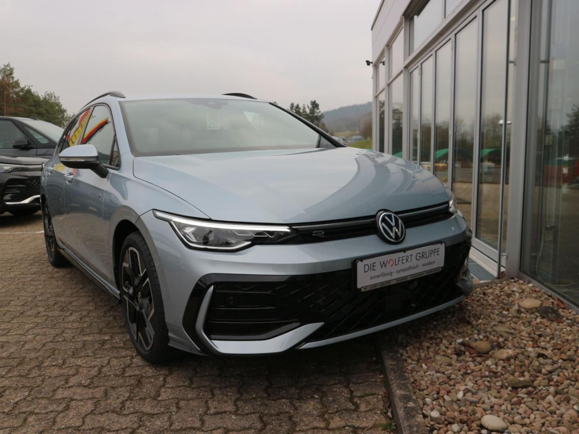 Volkswagen Golf Variant R-Line