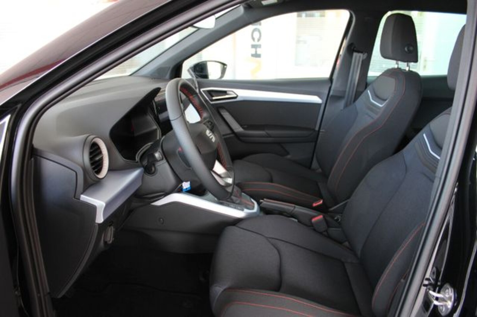 SEAT Arona – Bild 9