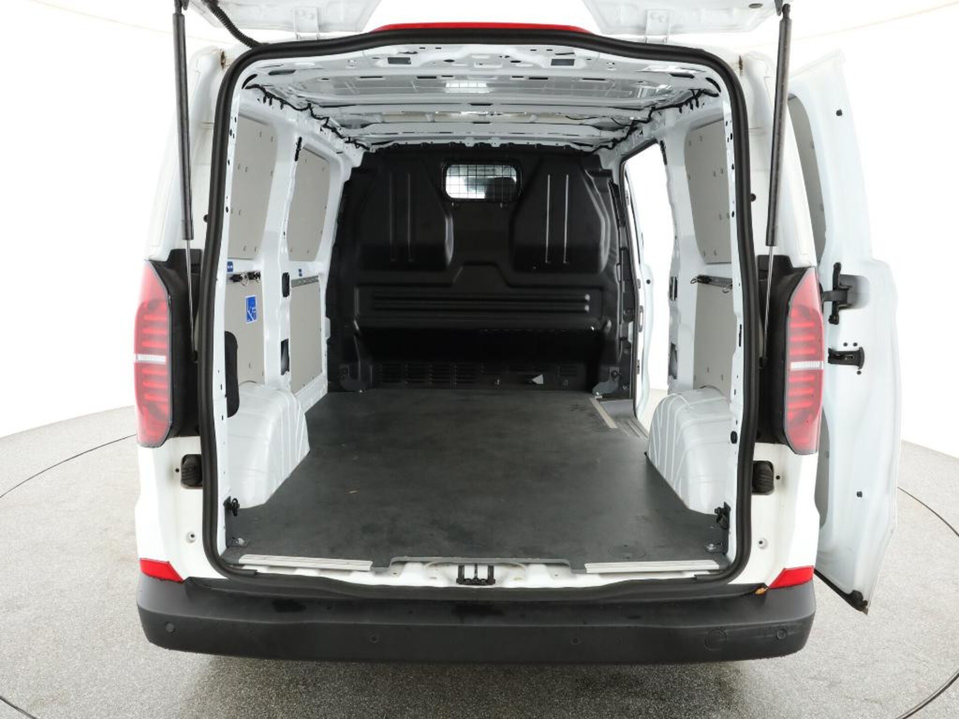 Volkswagen Transporter Kasten kurzer Radstand