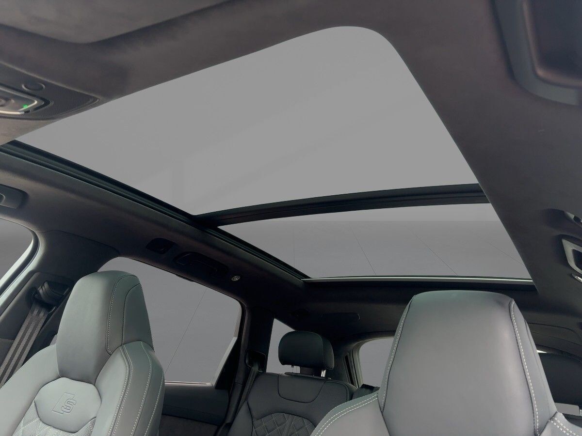 Image about Audi SQ7 SUV TFSI quattro tiptronic