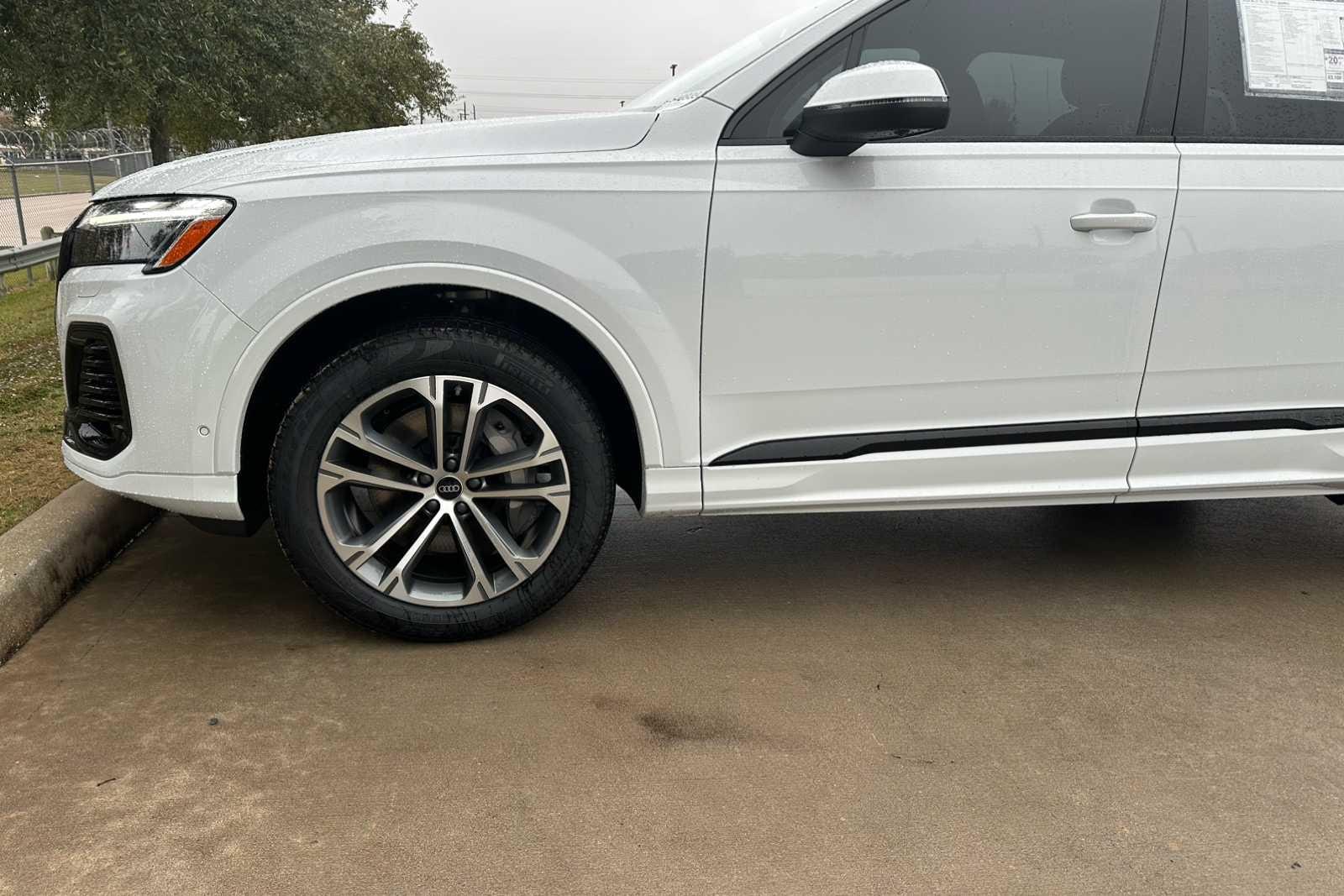 2026 Audi Q7 Premium - Photo 6
